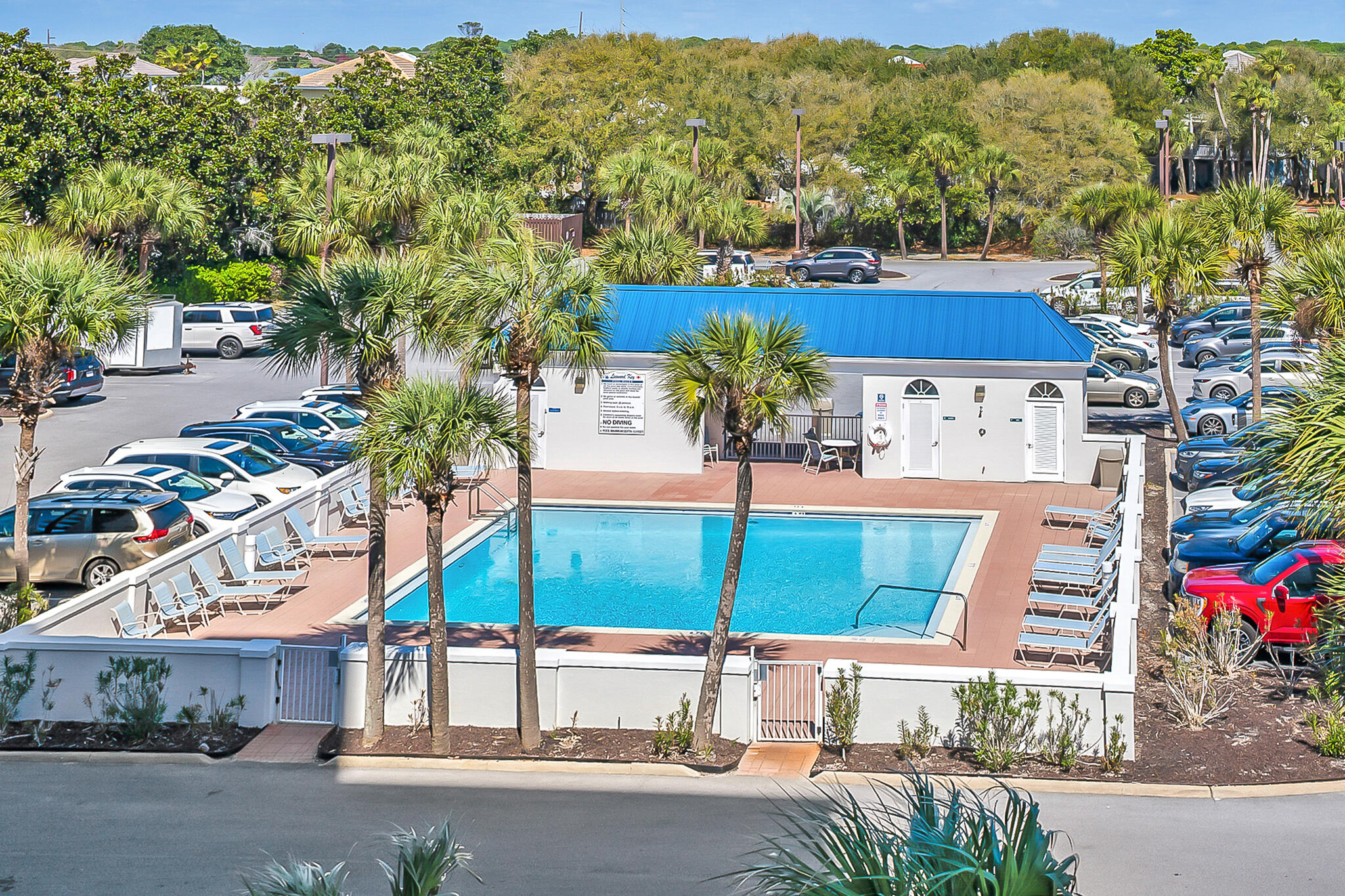 LEEWARD KEY - Residential