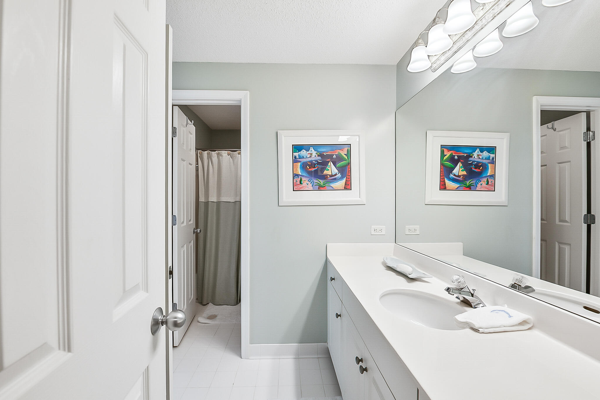 LEEWARD KEY - Residential