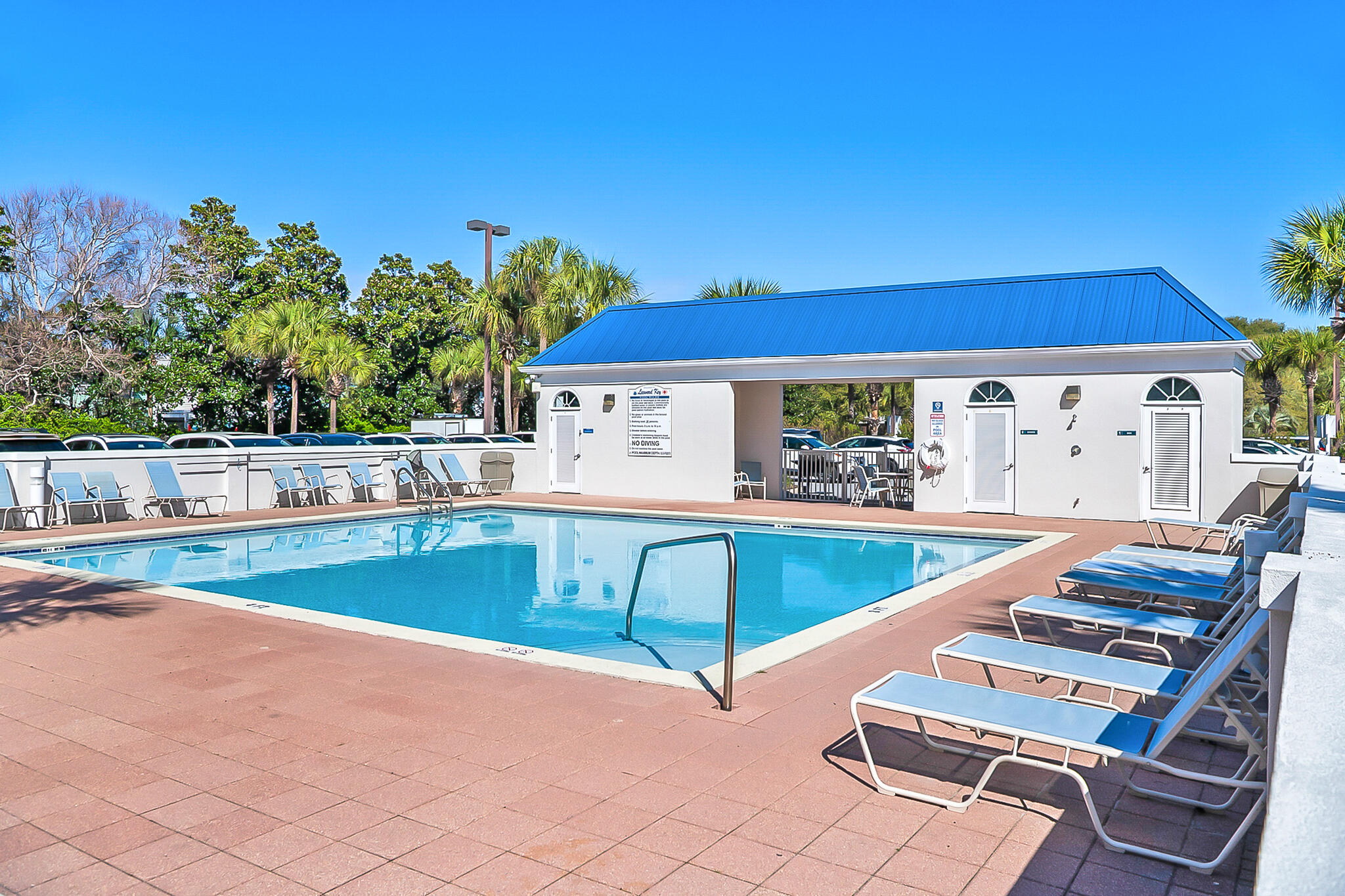 LEEWARD KEY - Residential