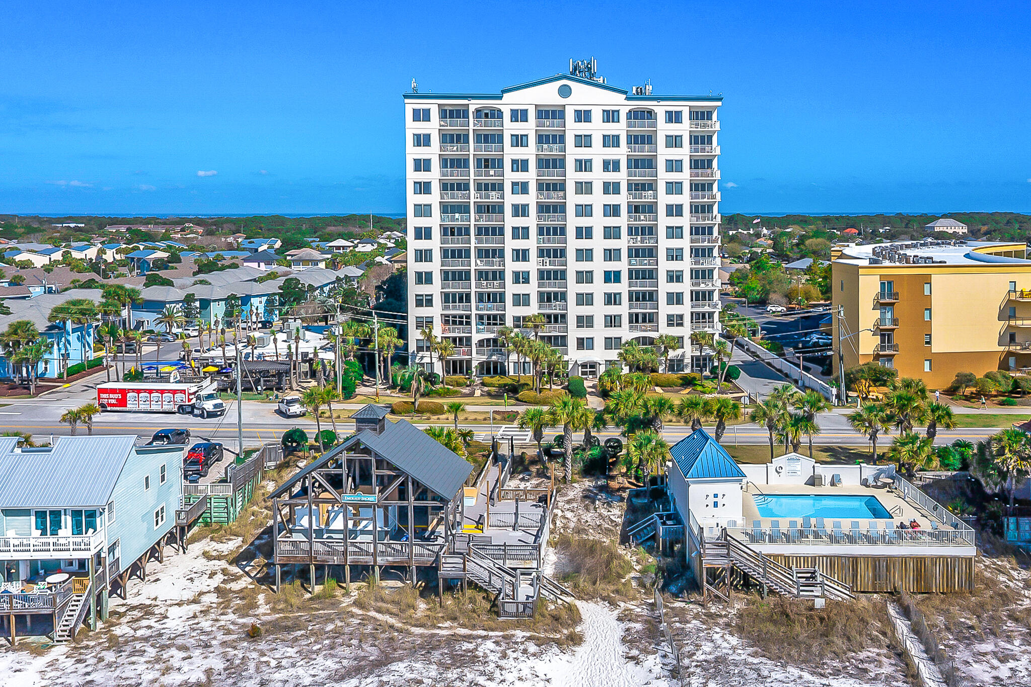LEEWARD KEY - Residential