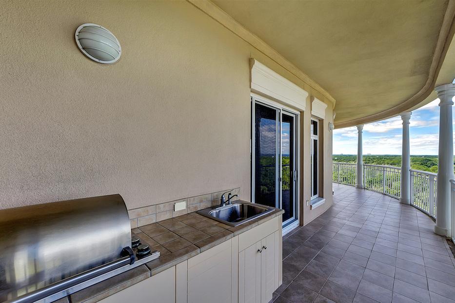 ONE WATER PLACE - Residential