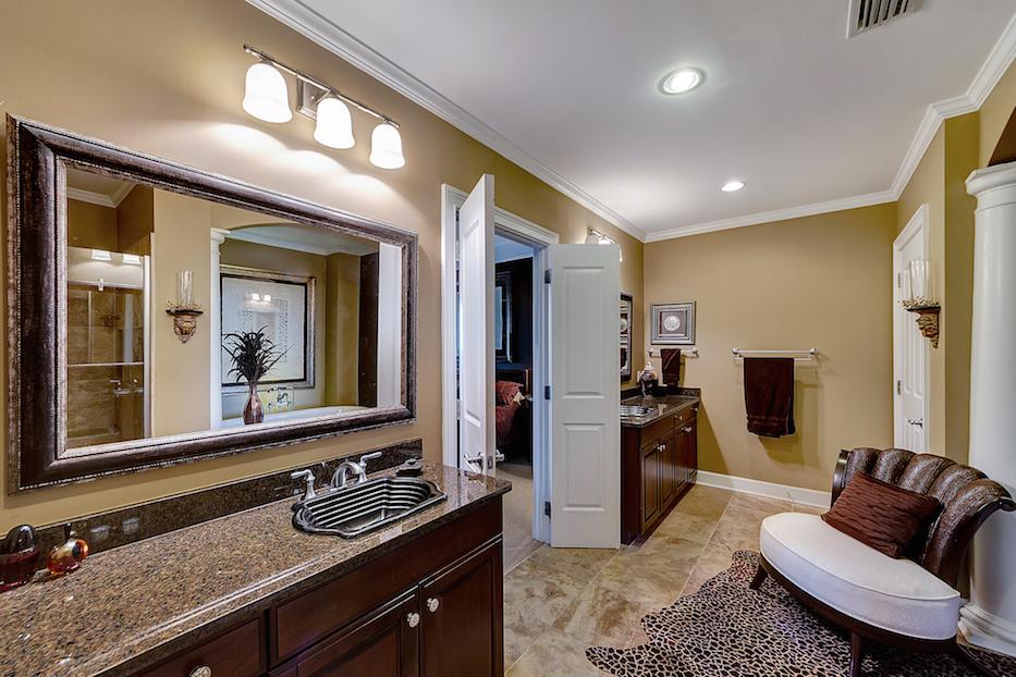 ONE WATER PLACE - Residential