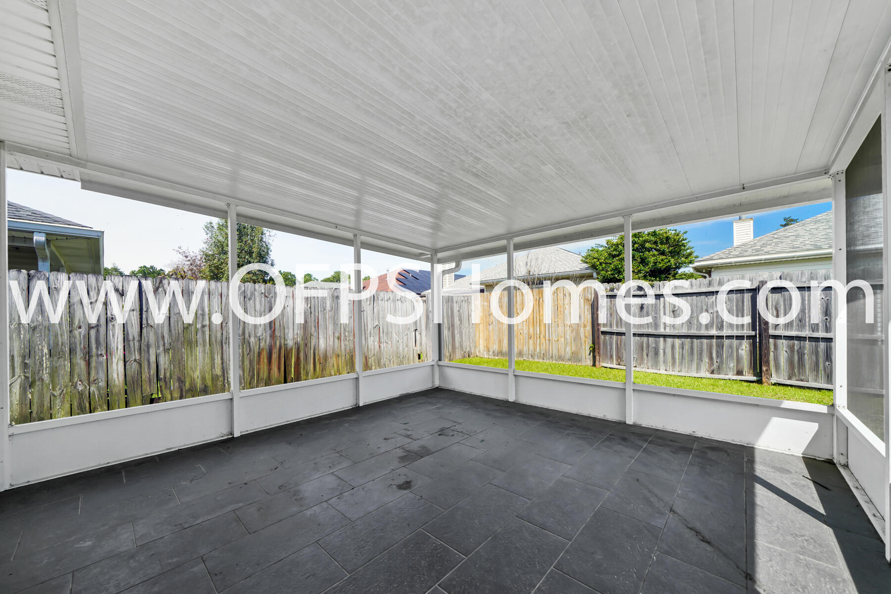 EMERALD VILLAGE S/D - Residential Lease