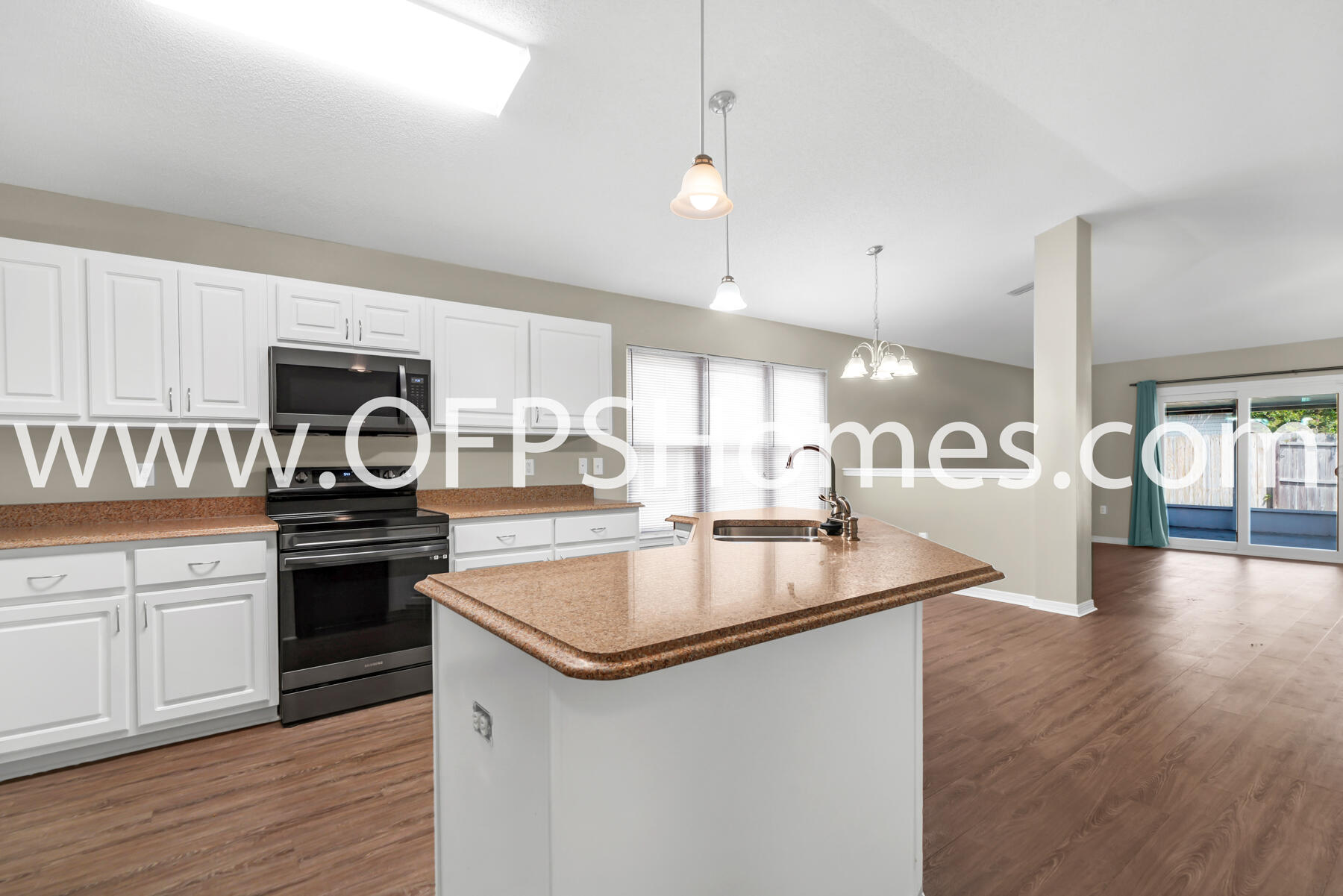 EMERALD VILLAGE S/D - Residential Lease
