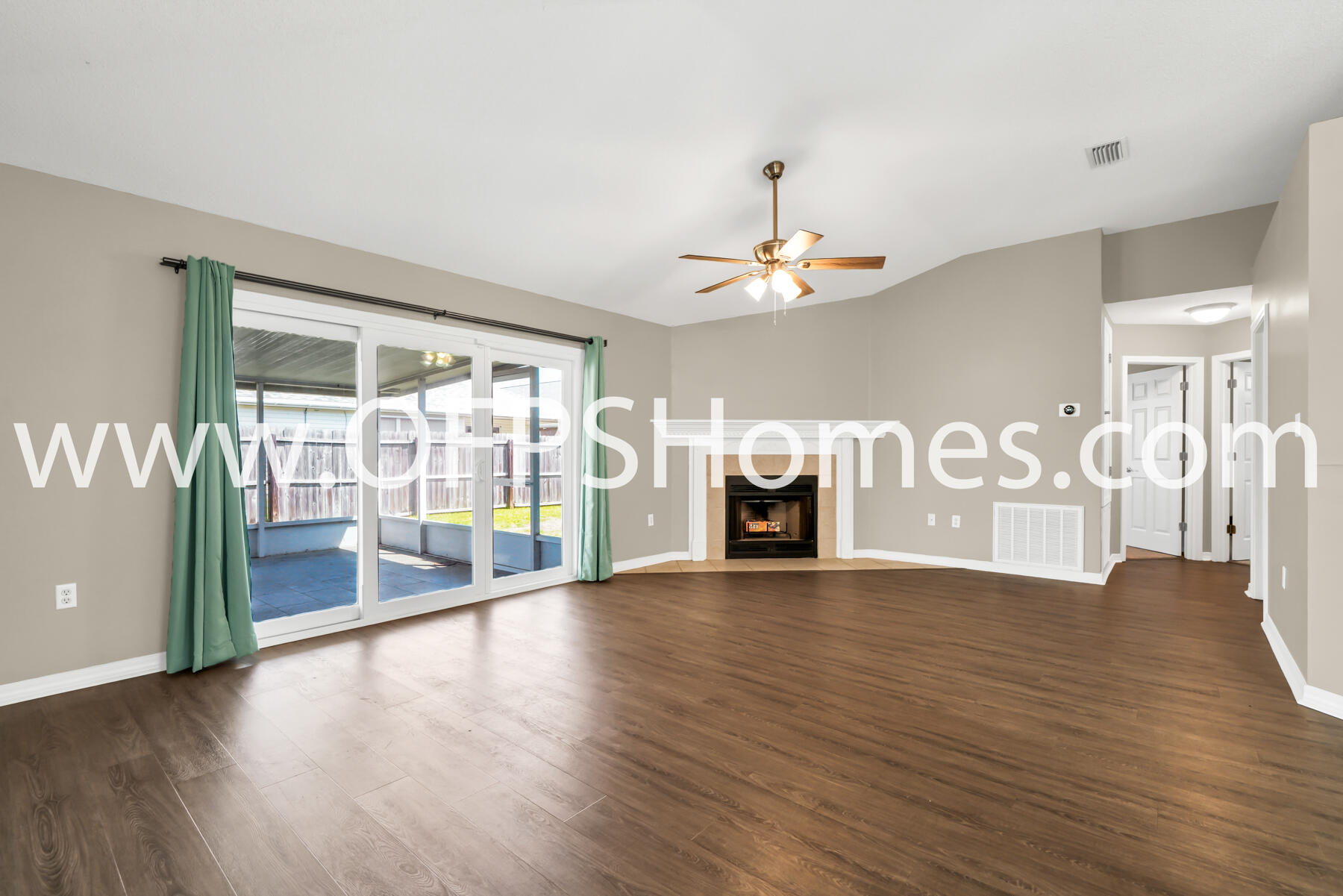 EMERALD VILLAGE S/D - Residential Lease