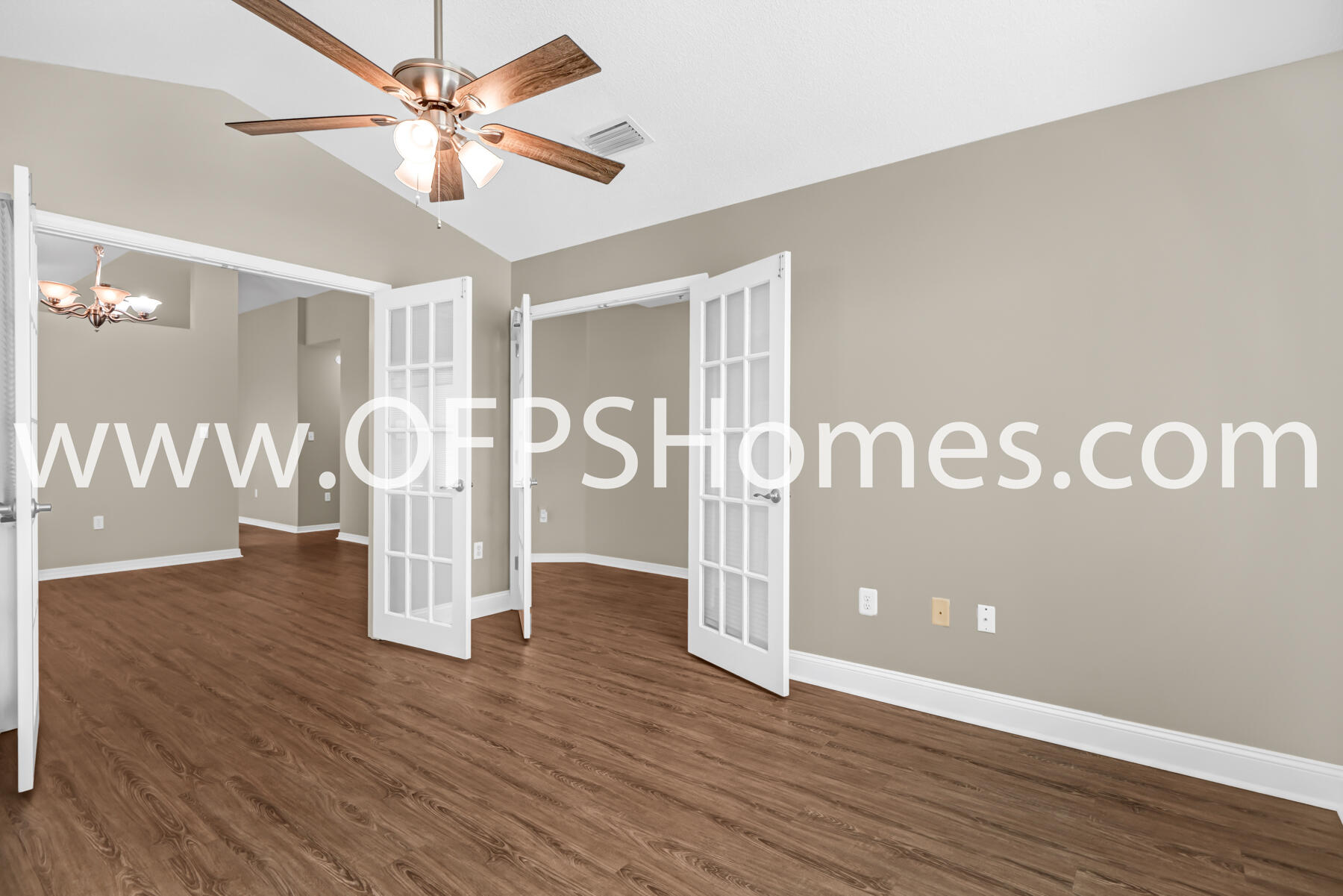 EMERALD VILLAGE S/D - Residential Lease