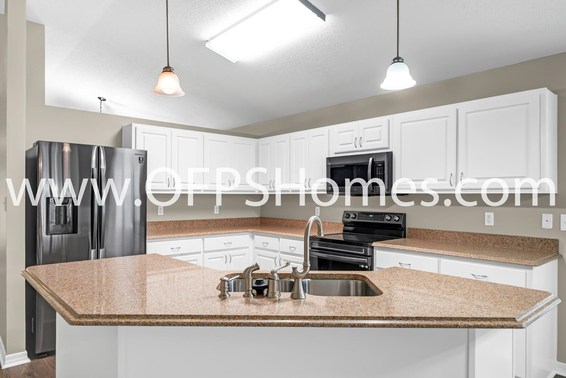 EMERALD VILLAGE S/D - Residential Lease