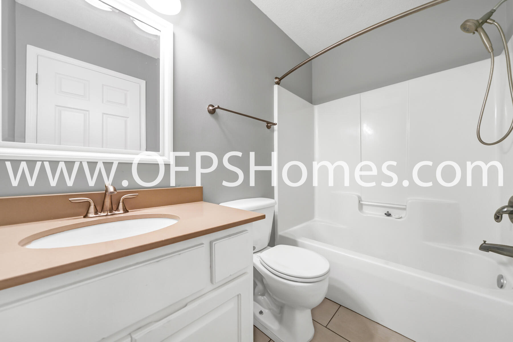 EMERALD VILLAGE S/D - Residential Lease