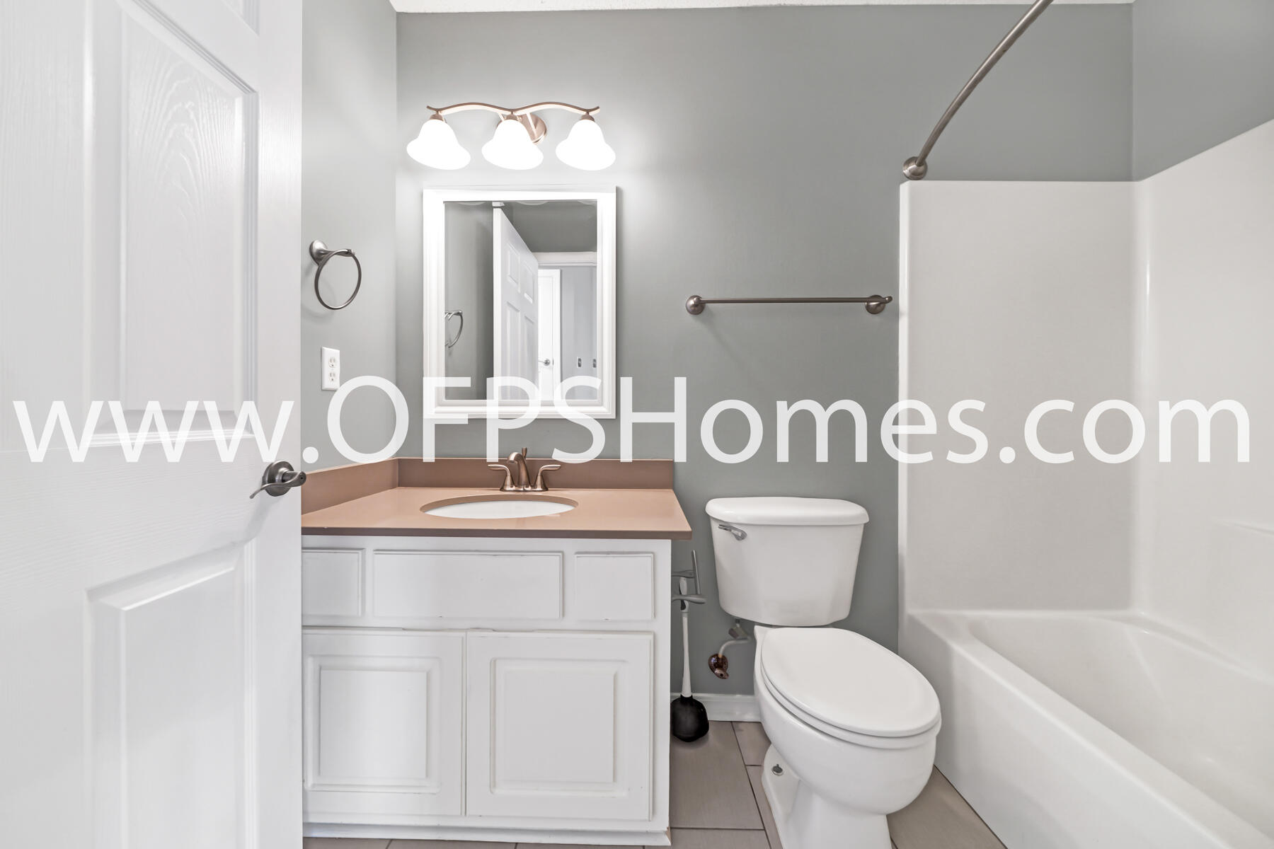 EMERALD VILLAGE S/D - Residential Lease