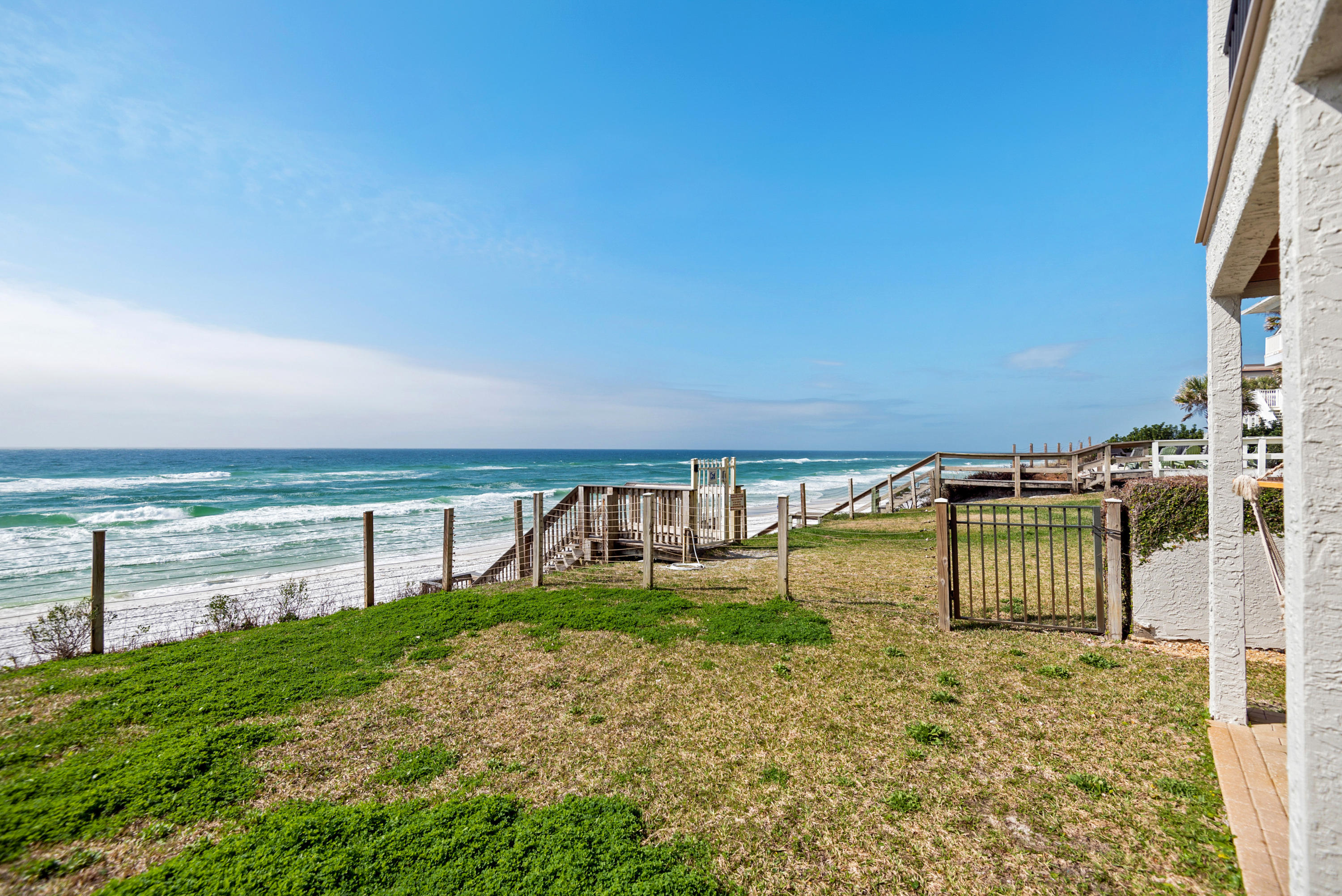 BLUE MOUNTAIN VILLAS CONDO - Residential