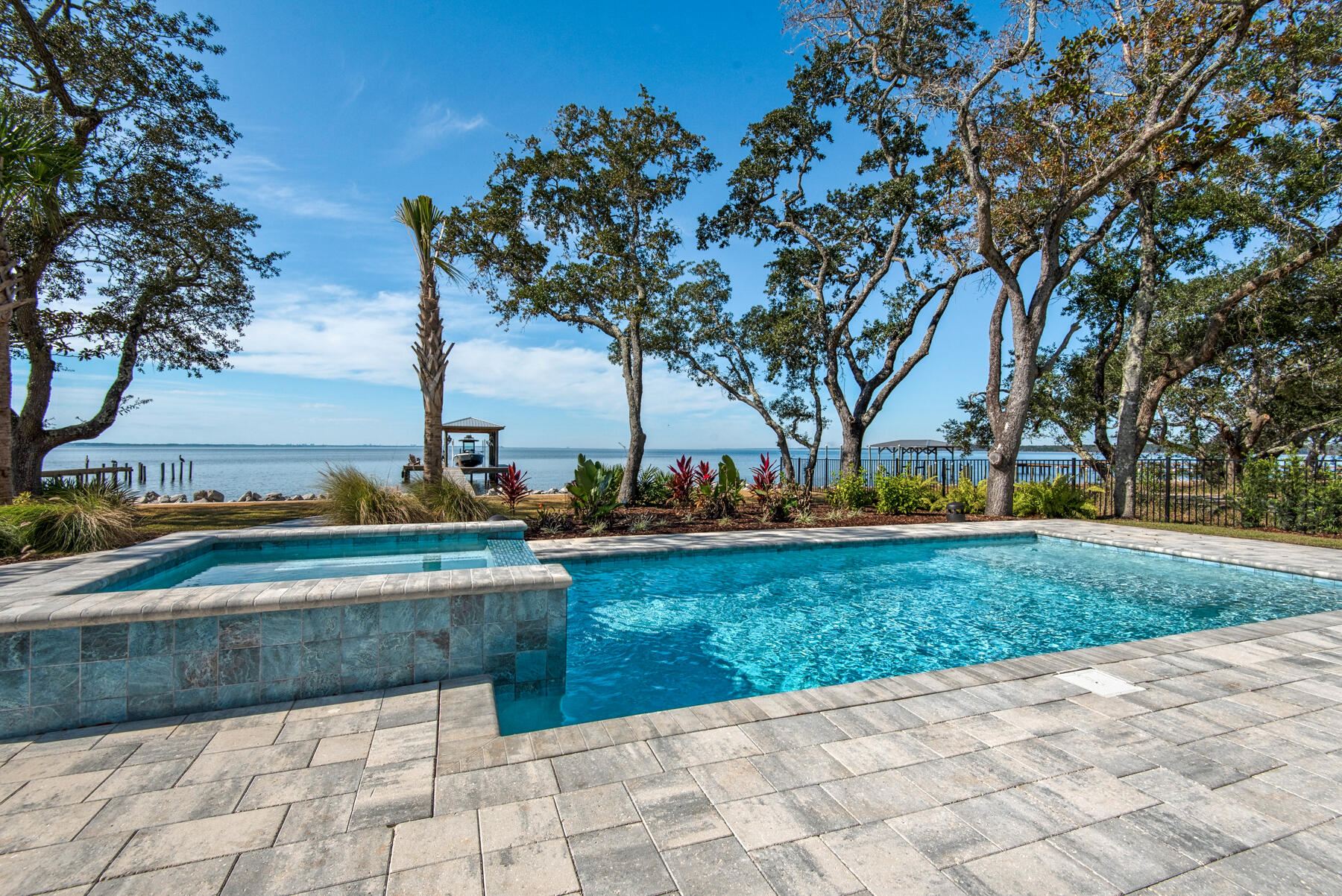 BAY HARBOUR - Residential
