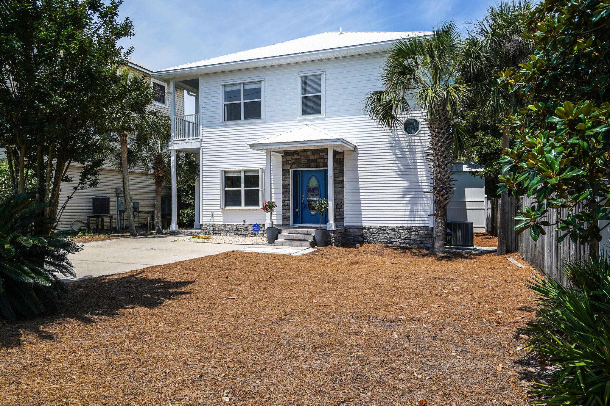 CRYSTAL BEACH - Residential