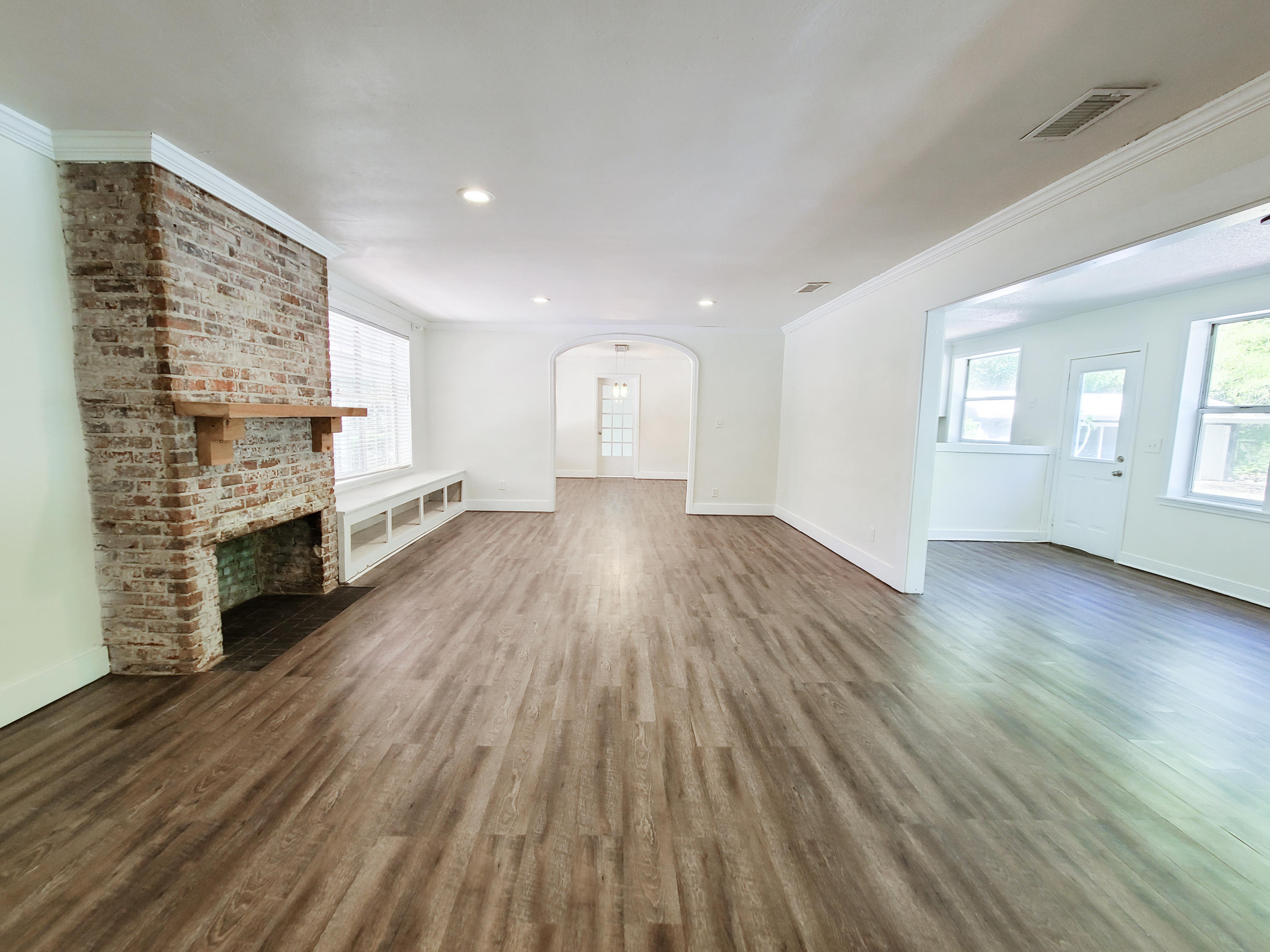 OAKCREST F & G PLAT 3 - Residential Lease