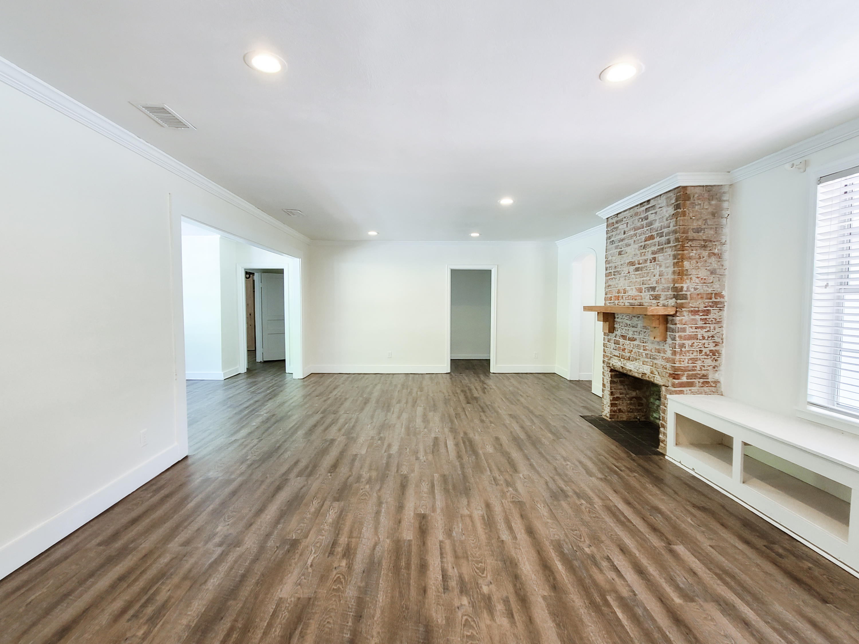 OAKCREST F & G PLAT 3 - Residential Lease
