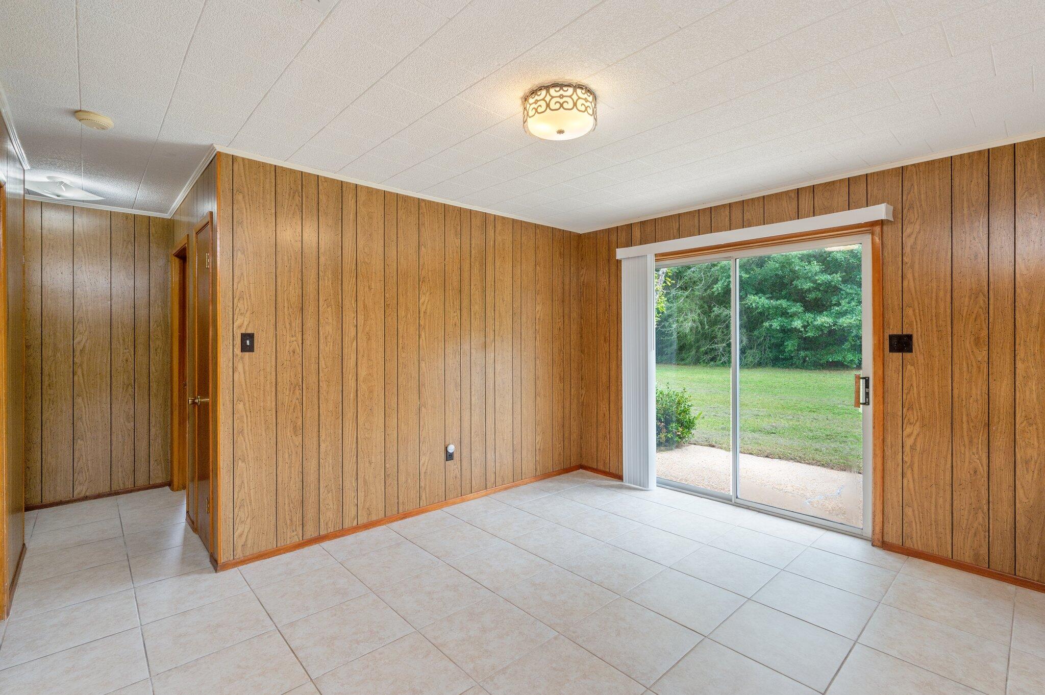 METES & BOUNDS - Residential Lease