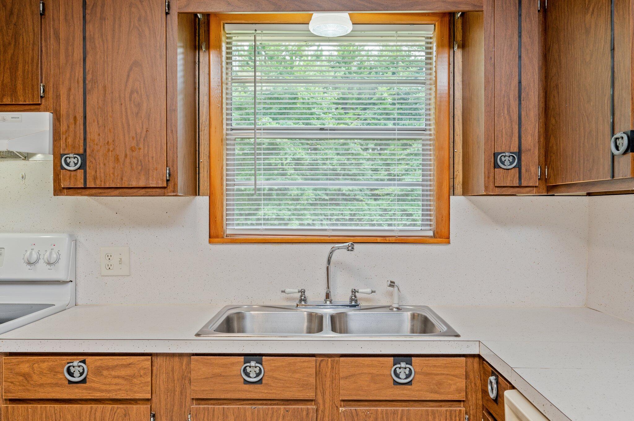 METES & BOUNDS - Residential Lease