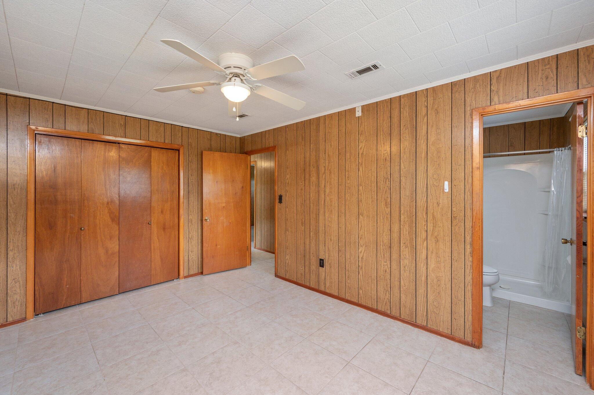 METES & BOUNDS - Residential Lease