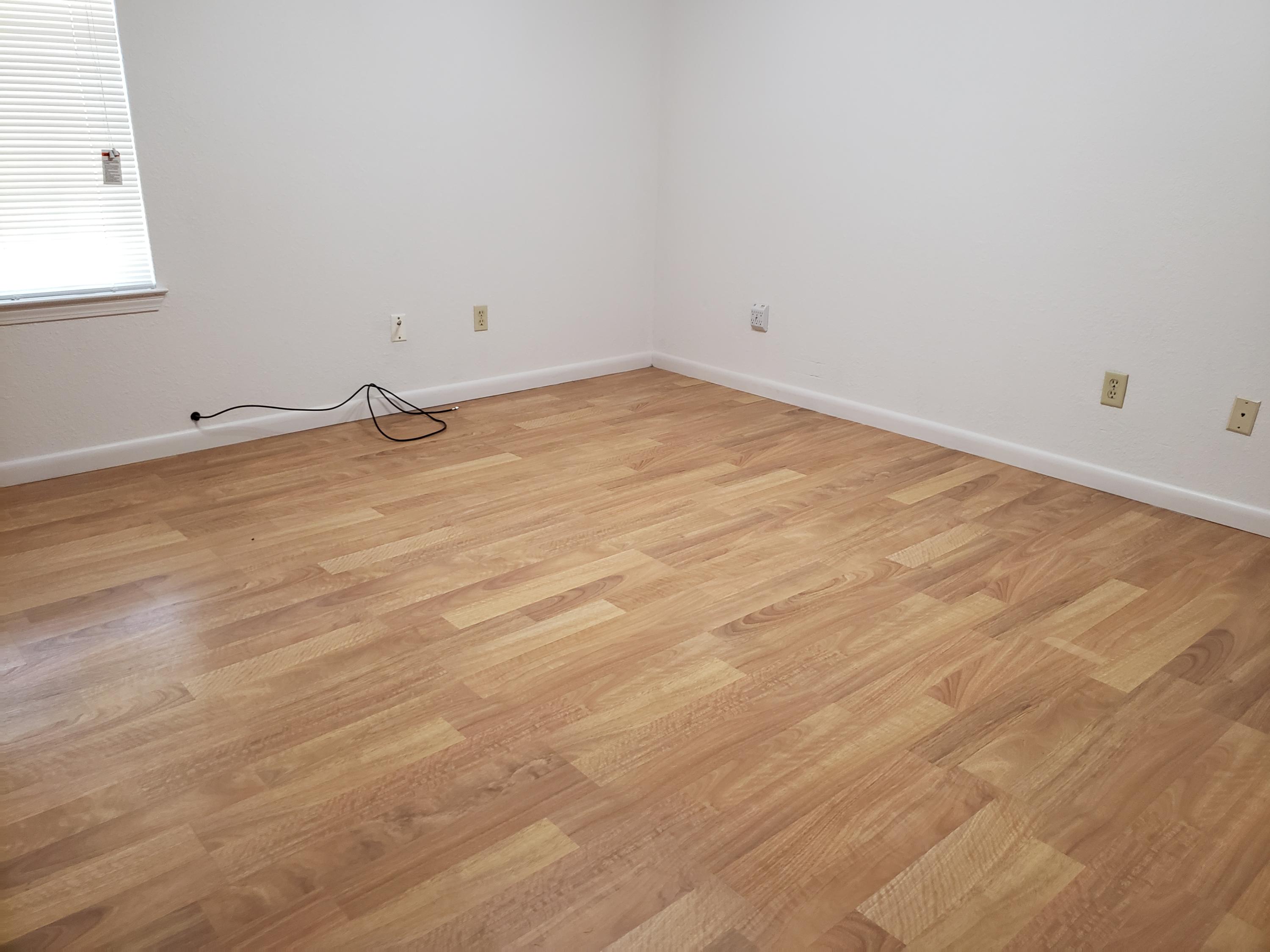 LINCOLN BAYOU - Residential Lease