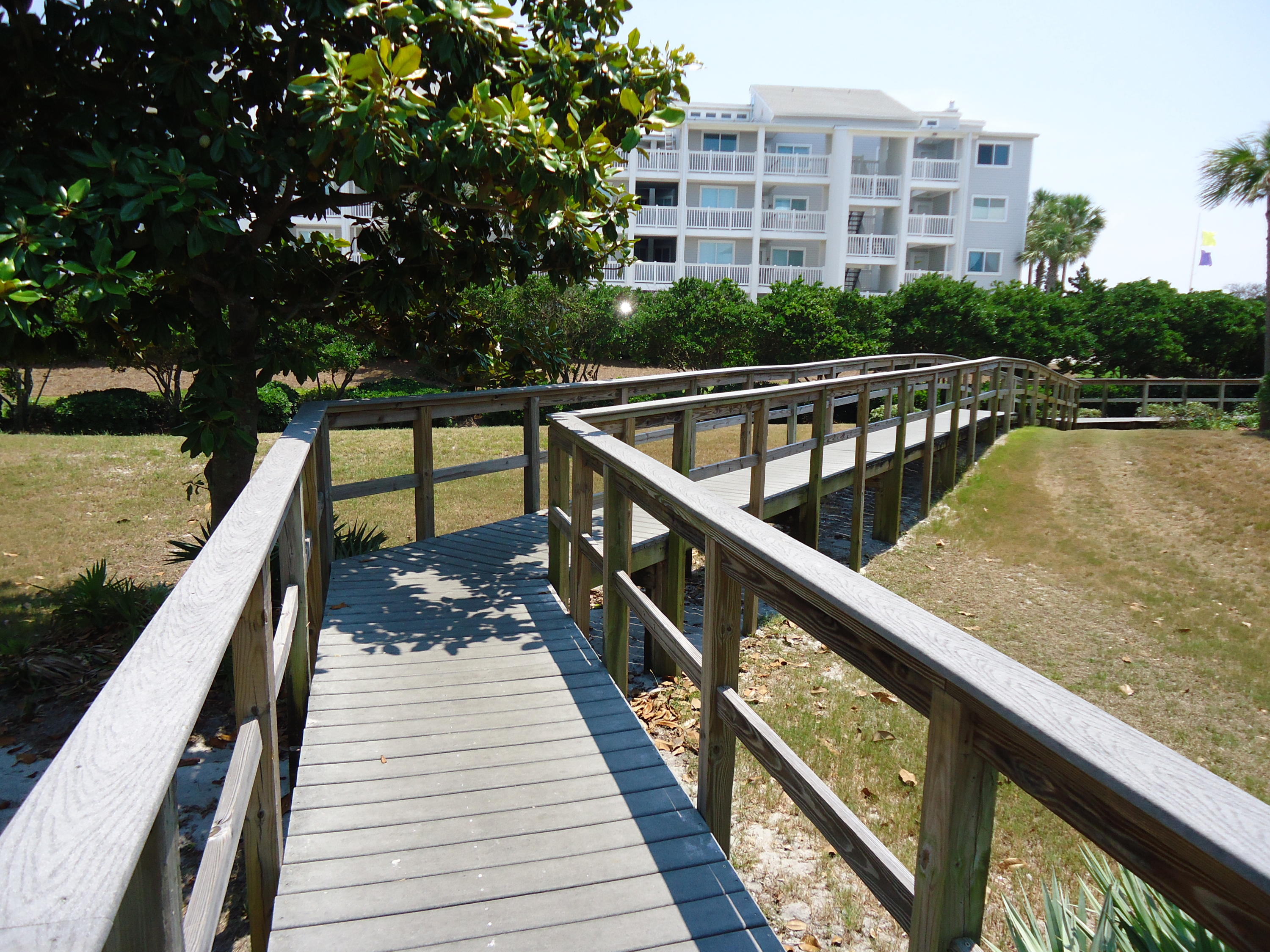 BEACHSIDE VILLAS CONDO - Residential
