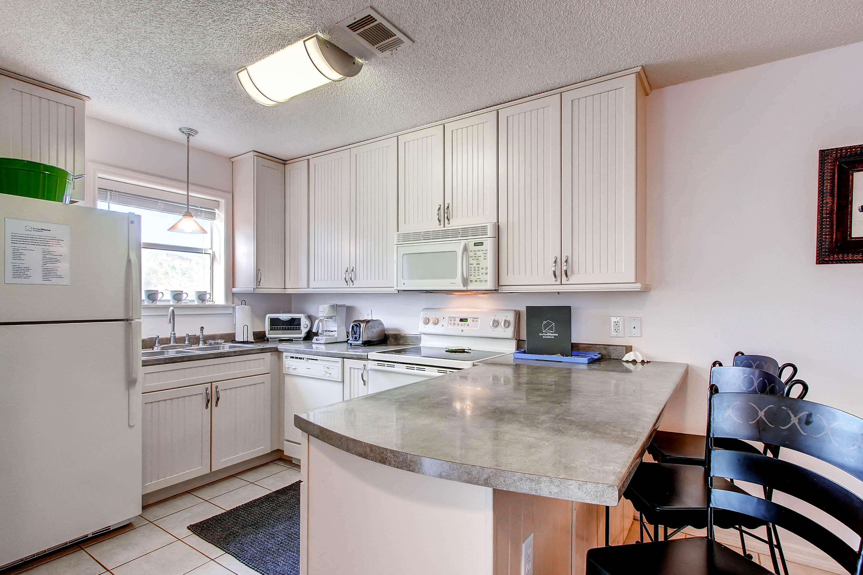 BEACHSIDE VILLAS CONDO - Residential