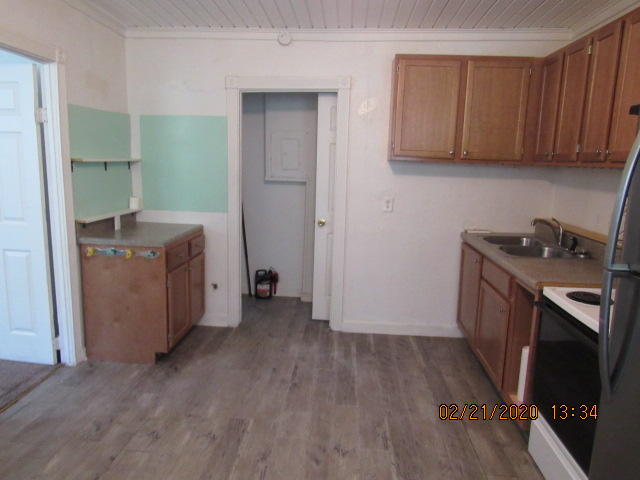 NORTH HILL GARDENS 1ST ADDN - Residential Lease