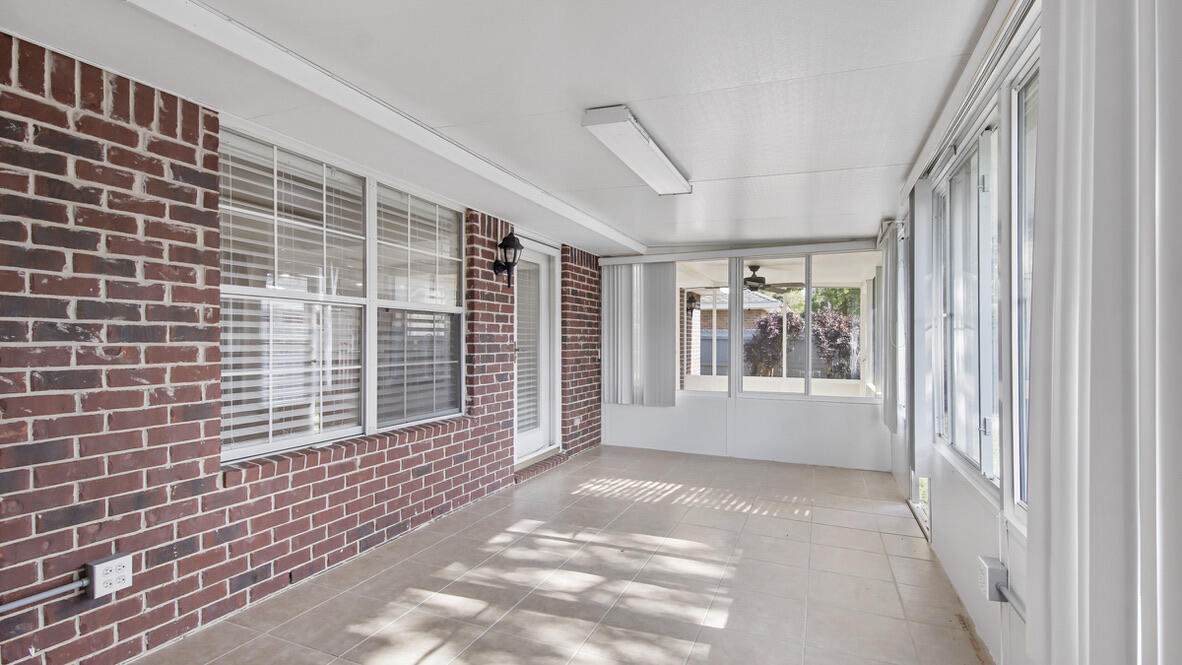 MACK BAYOU POINTE S/D - Residential Lease