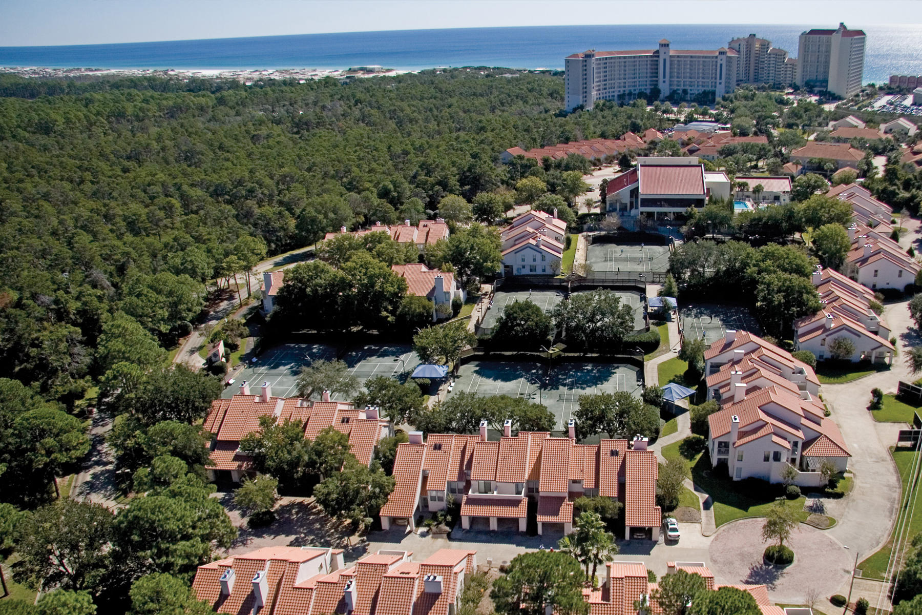 SUMMIT AT TOPS'L (THE) - Residential