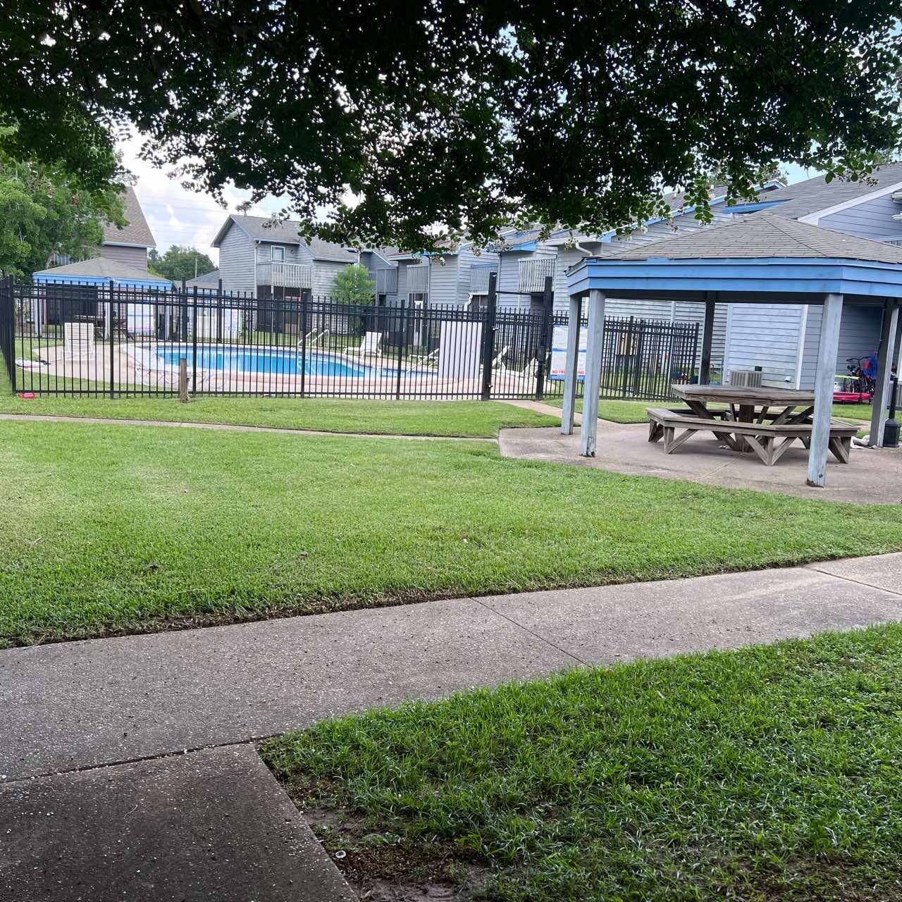 BROWNSVILLE STATION 3 - Residential Lease