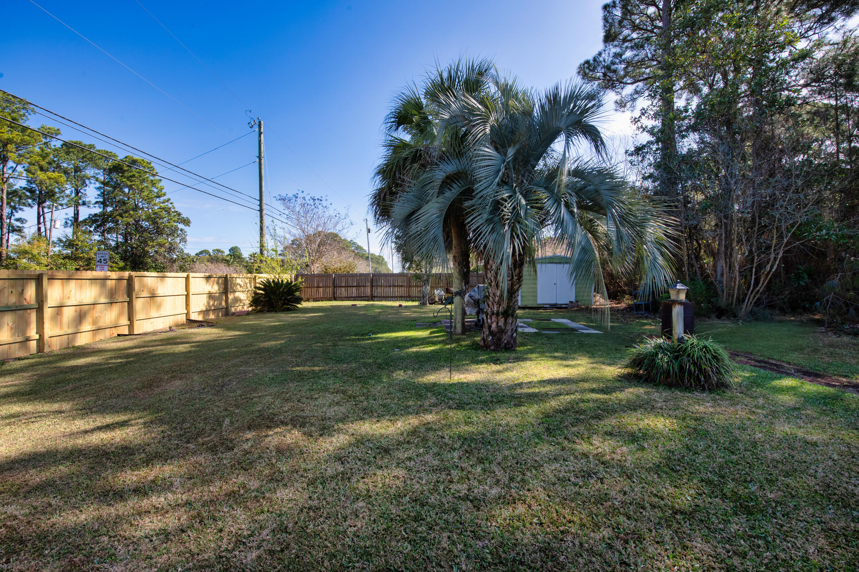 SHADOW LAKES - Residential