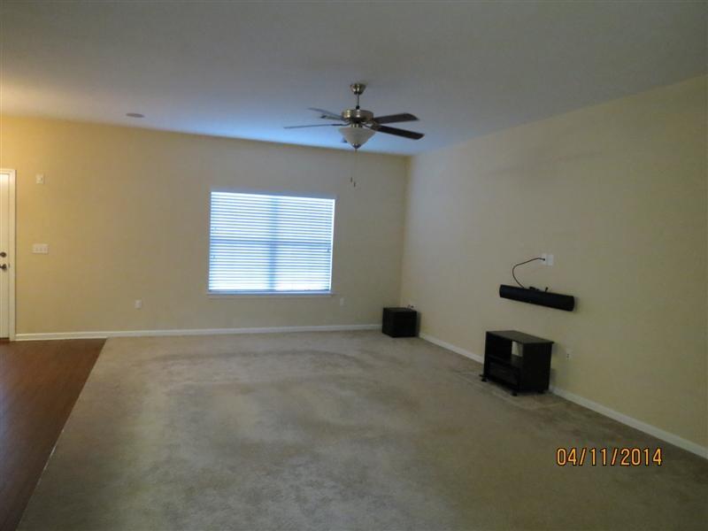 HERITAGE MANOR - Residential Lease