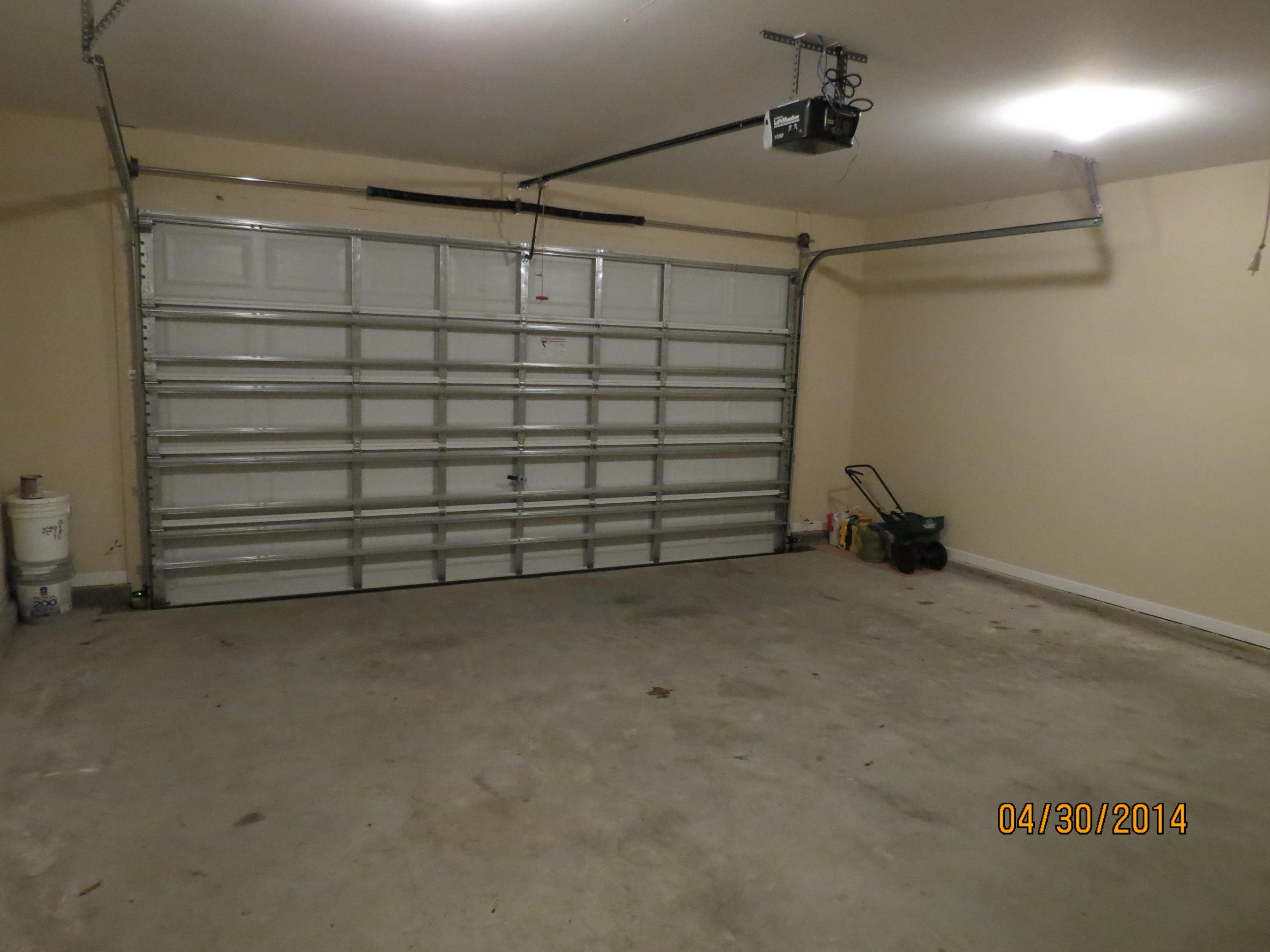HERITAGE MANOR - Residential Lease