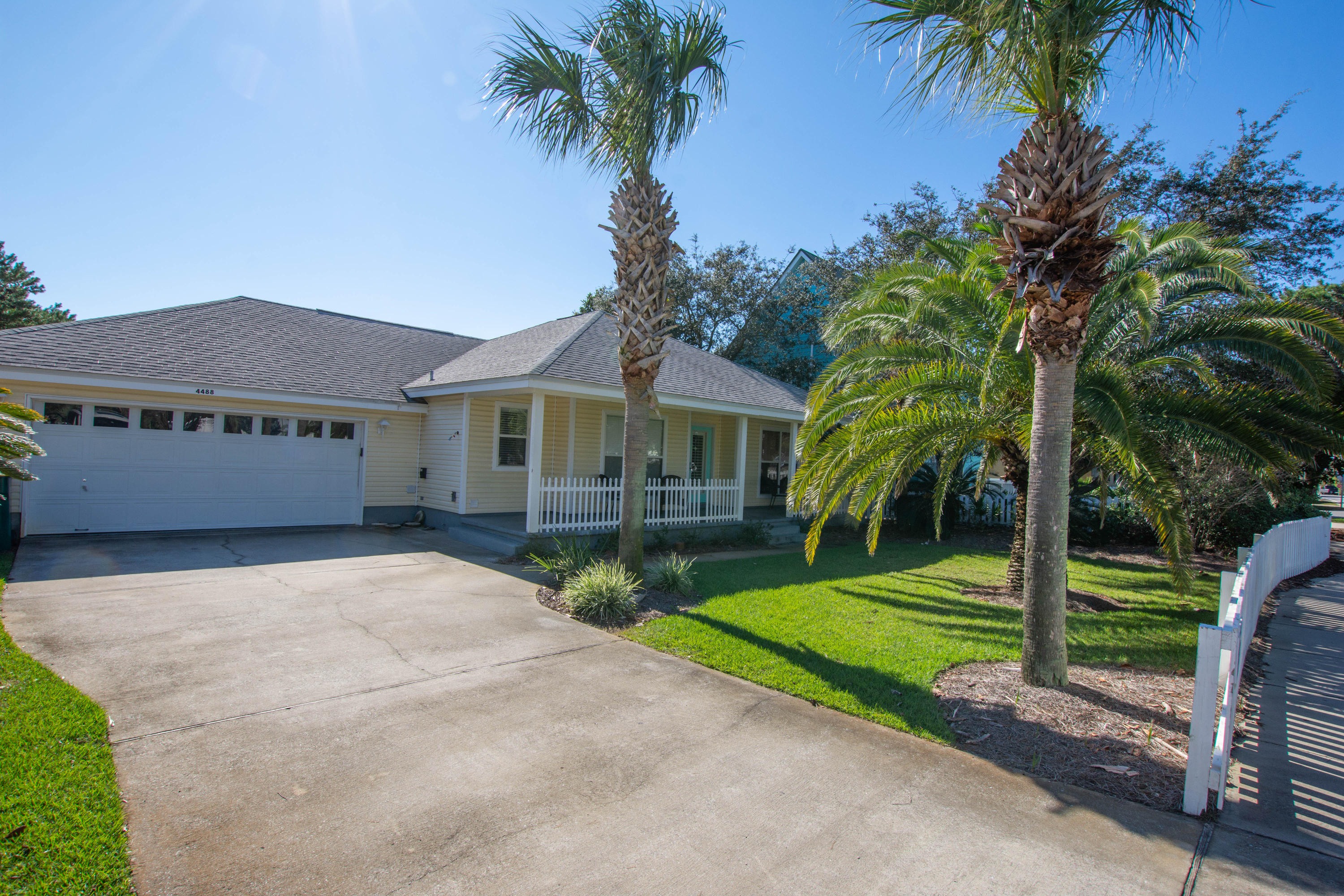 CRYSTAL BEACH - Residential