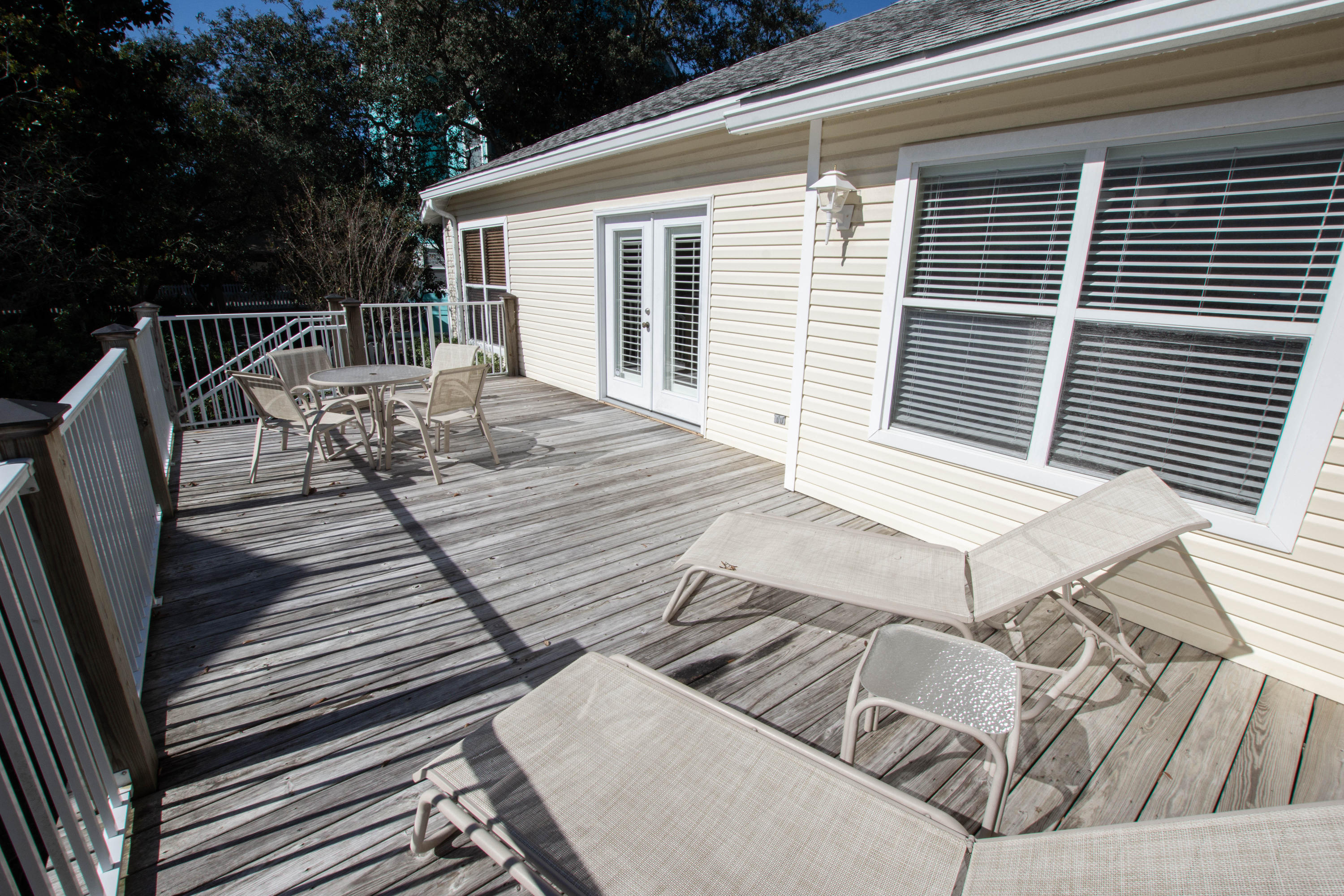 CRYSTAL BEACH - Residential