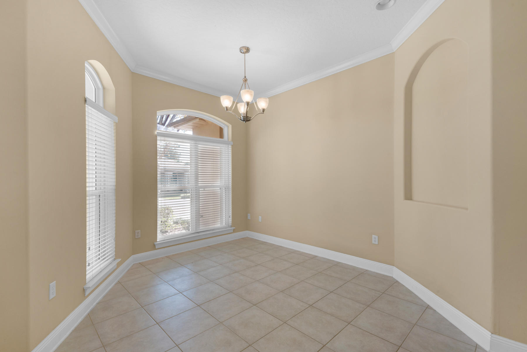 CHARDONNAY ESTATES - Residential Lease
