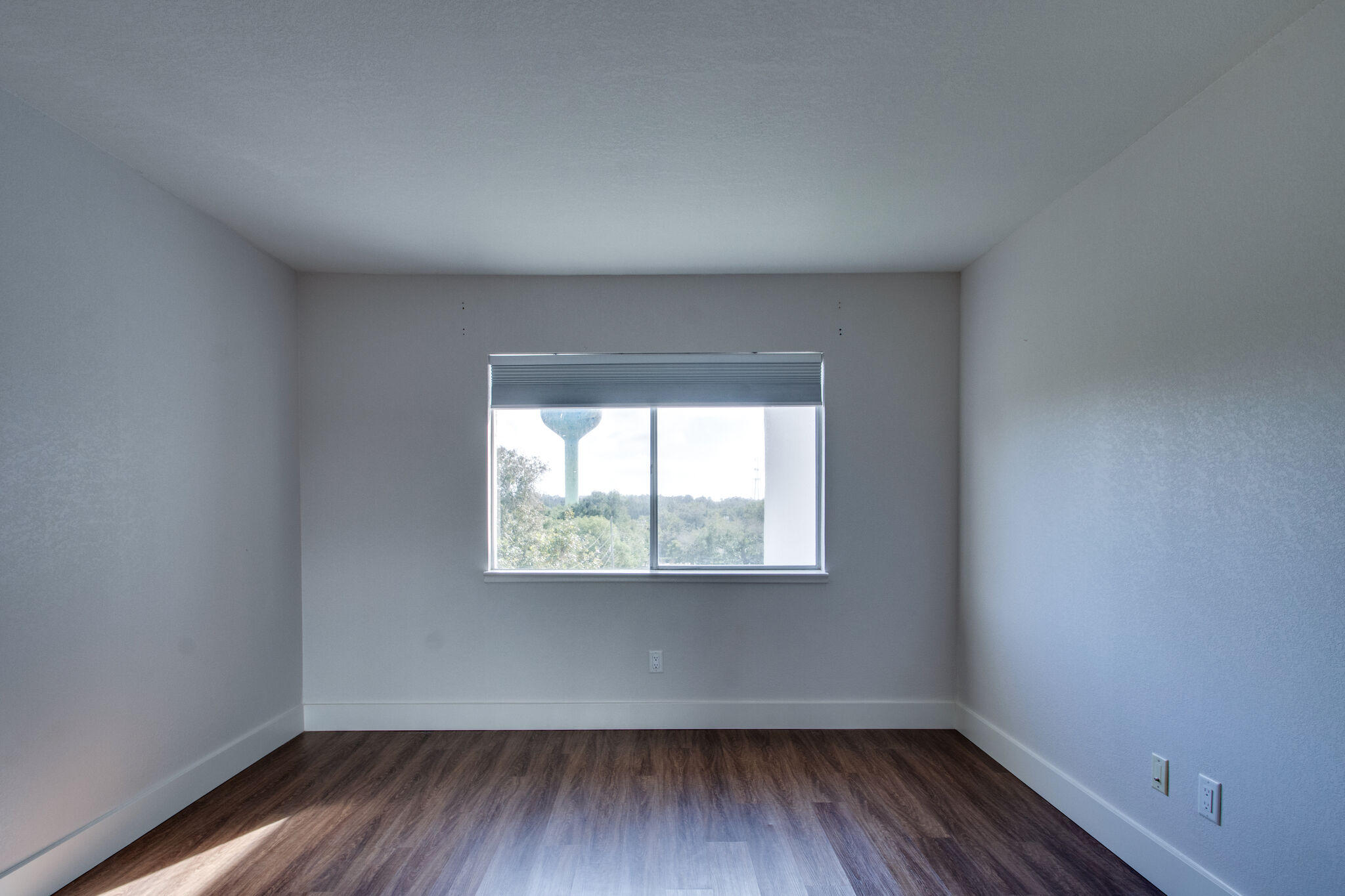 VALENCIA CONDO - Residential