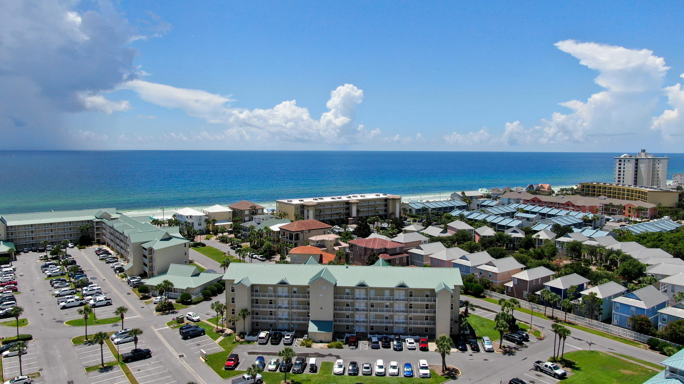 MARAVILLA CONDO 2 - Residential