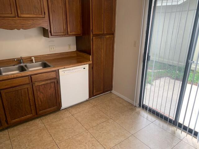 HIDDEN TRAILS PH 1 - Residential Lease