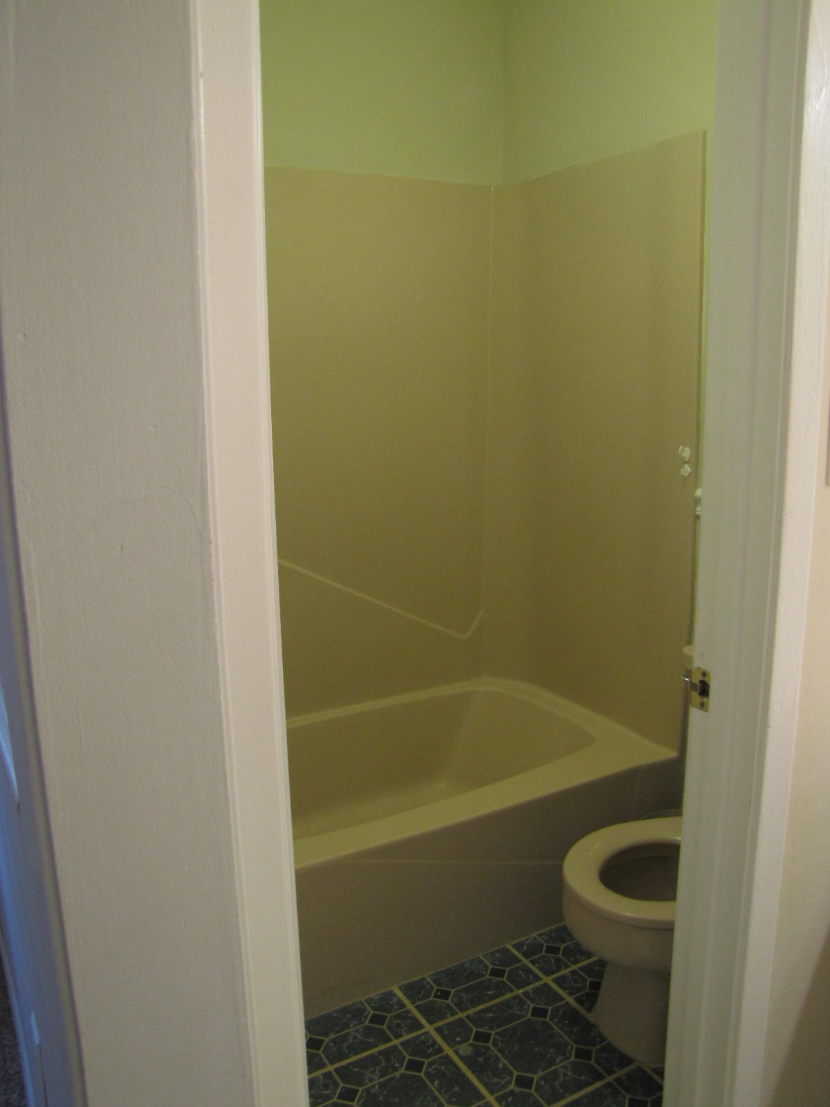 NCLAUGHLIN & HARRIS - Residential Lease