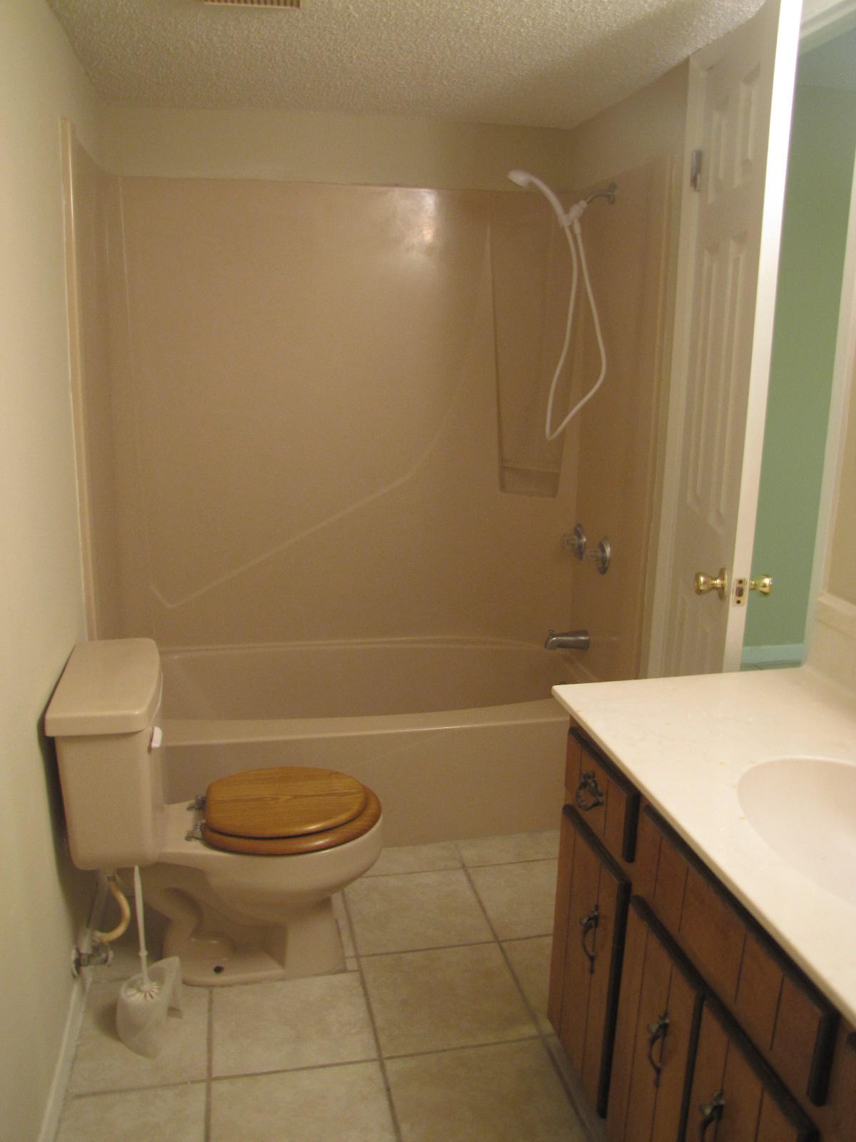 NCLAUGHLIN & HARRIS - Residential Lease