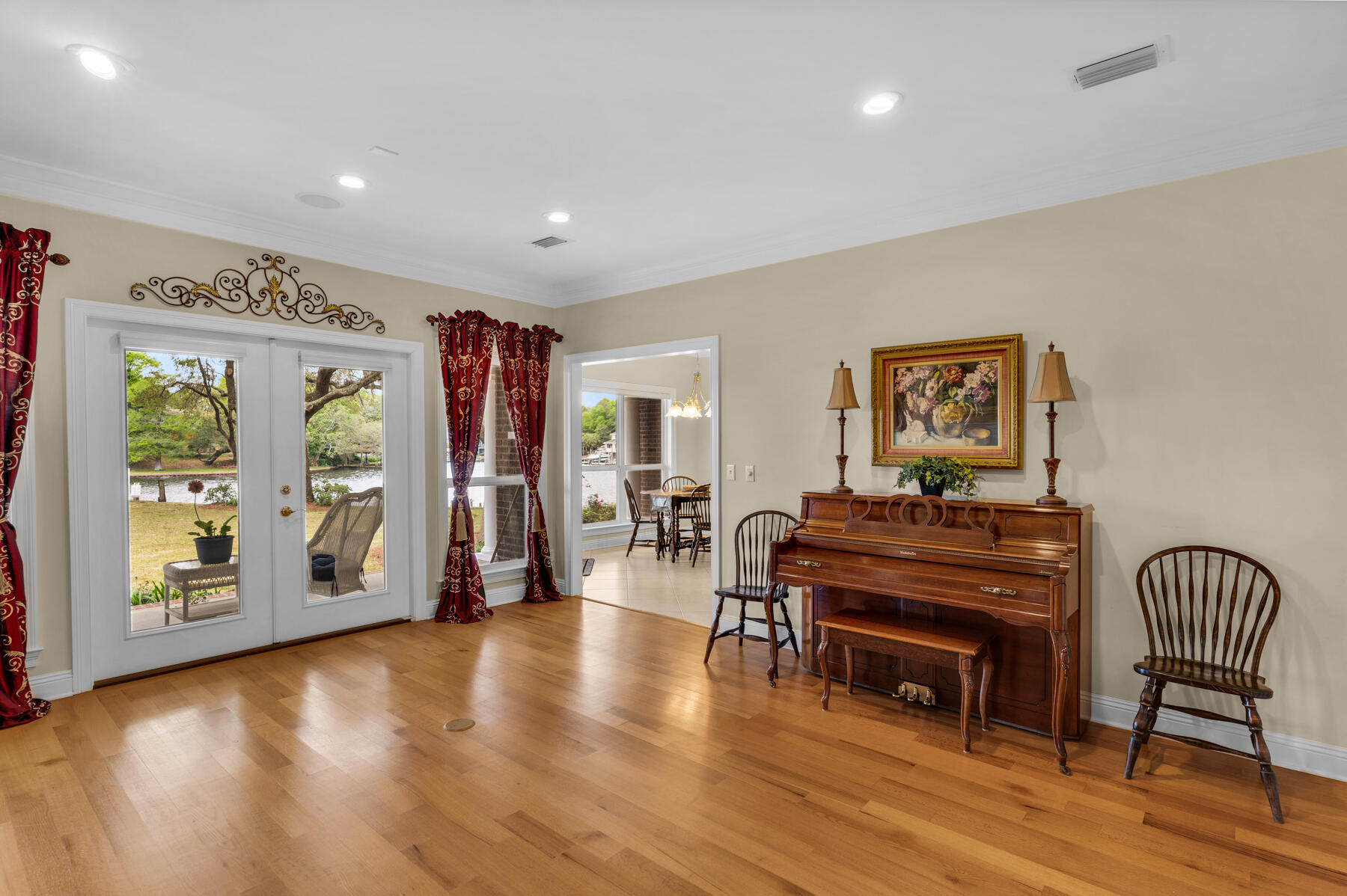 Lafitte Crescent - Residential