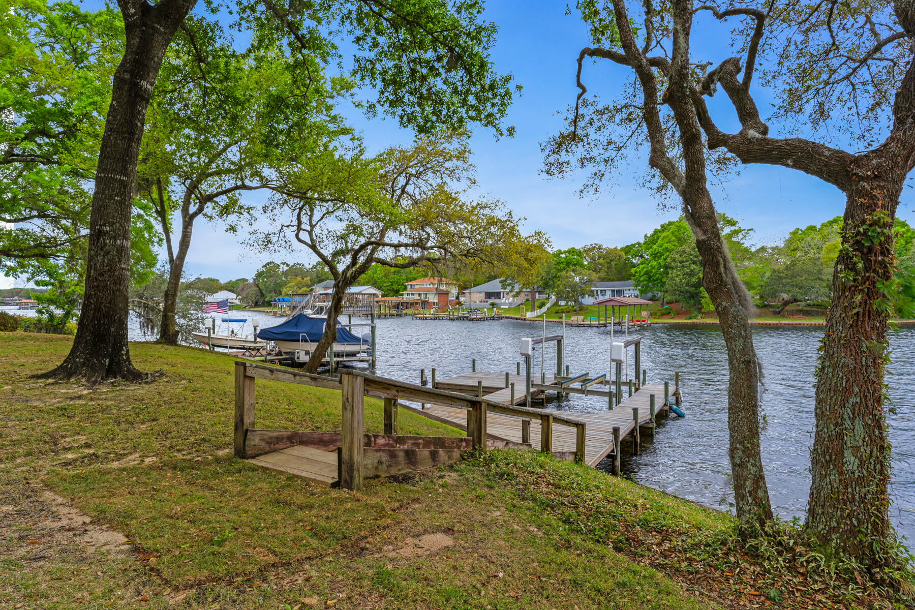 Lafitte Crescent - Residential