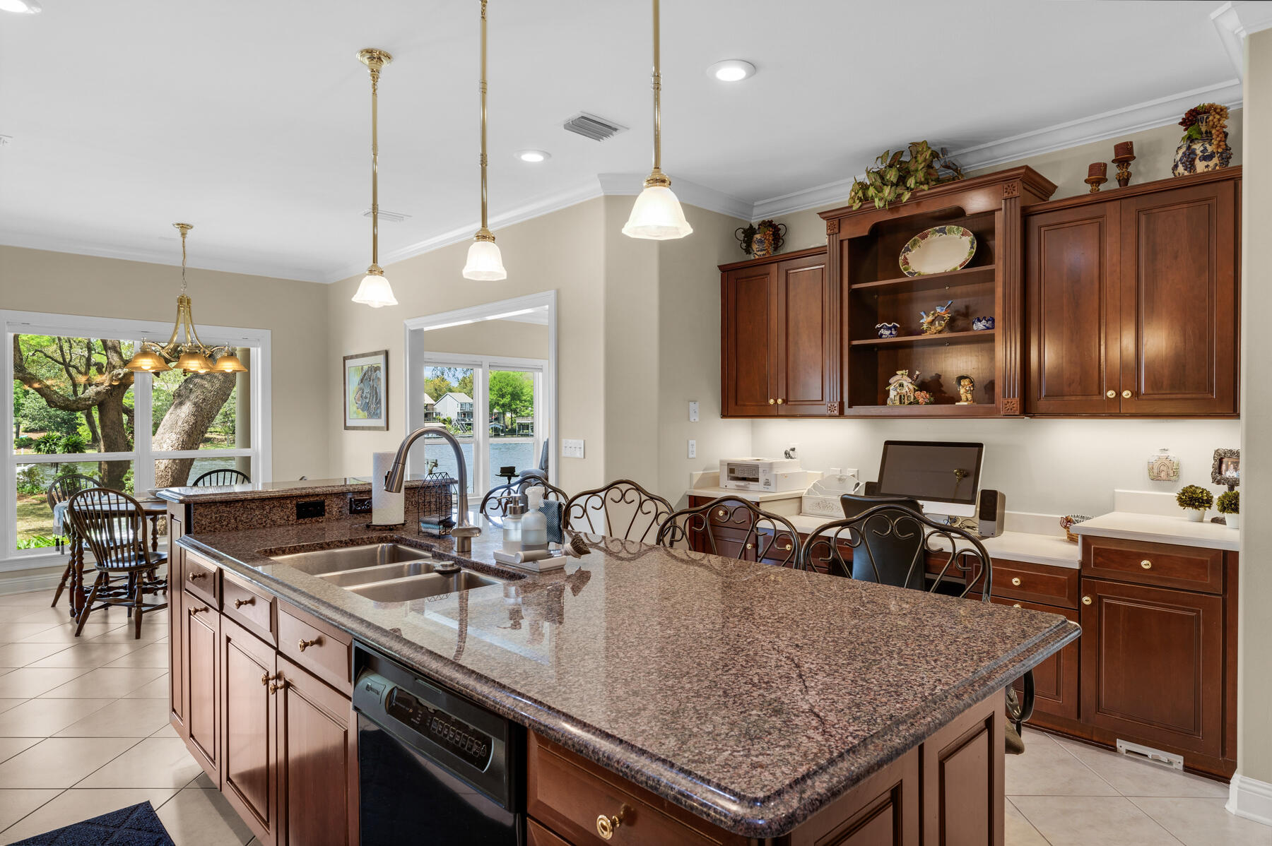Lafitte Crescent - Residential
