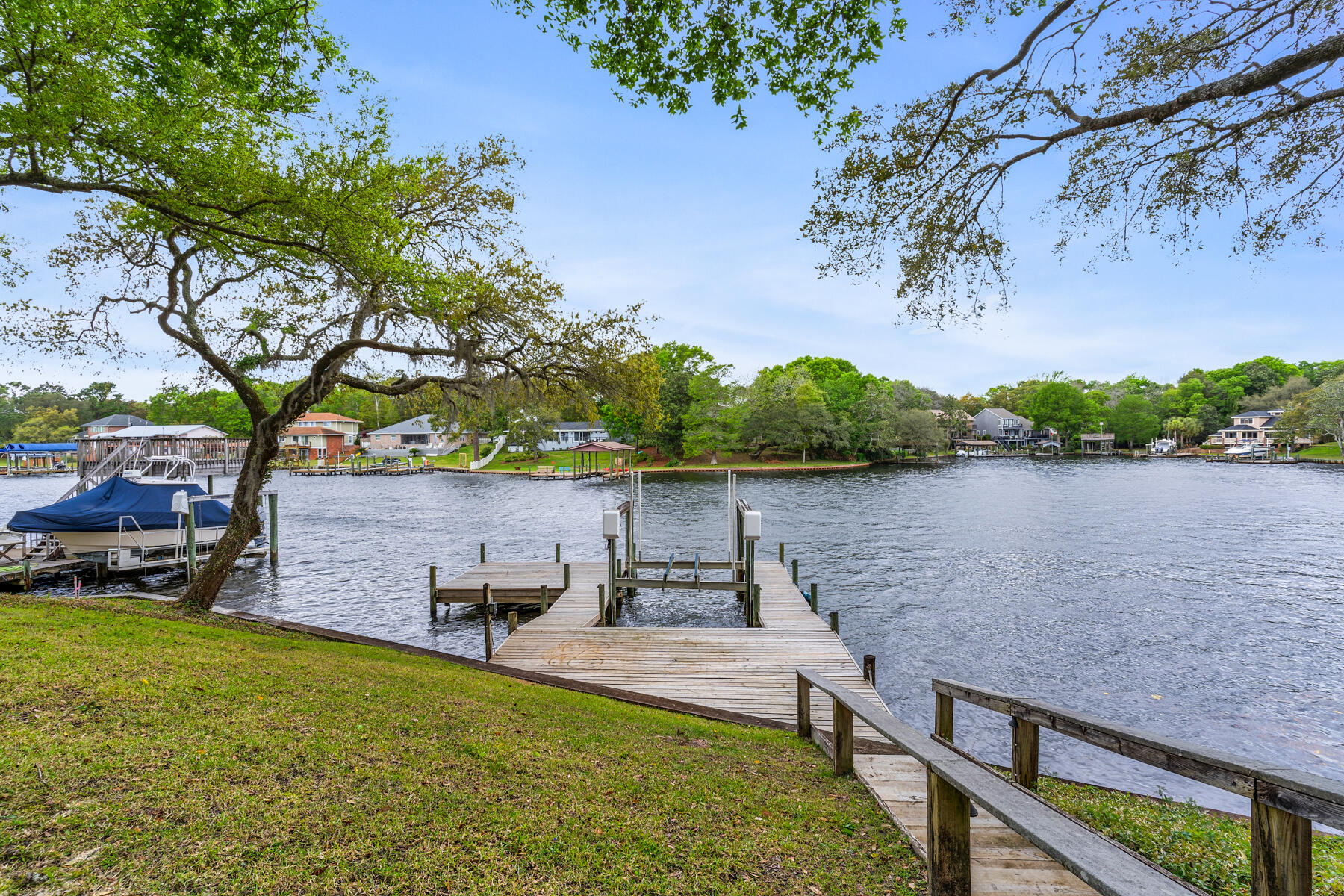 Lafitte Crescent - Residential