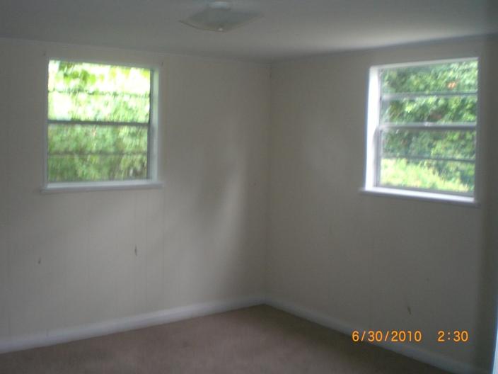 ELLIOTTS POINT RESUB - Residential Lease