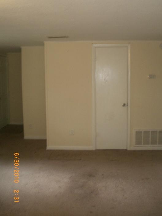 ELLIOTTS POINT RESUB - Residential Lease