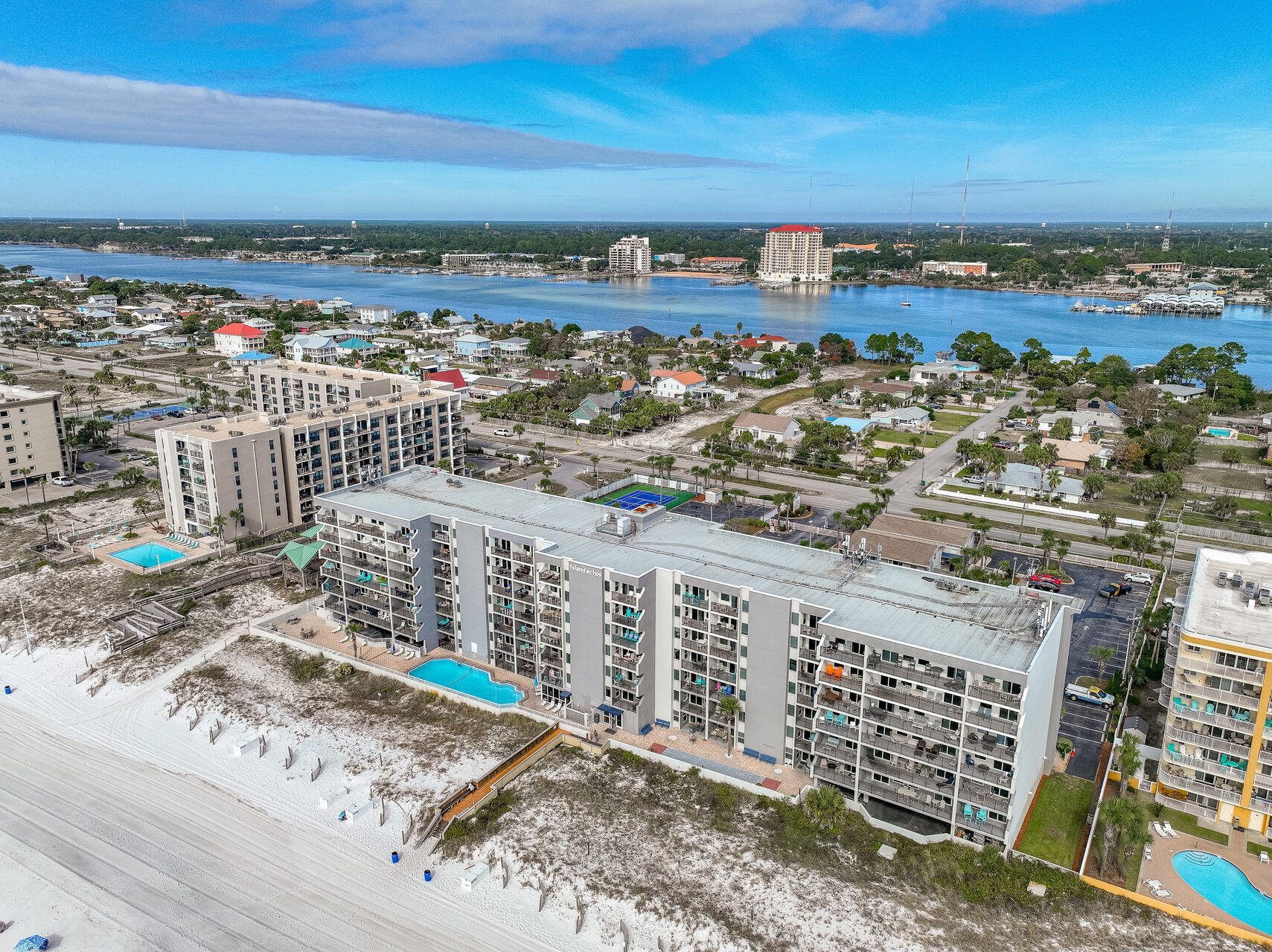 ISLAND ECHO CONDO - Residential