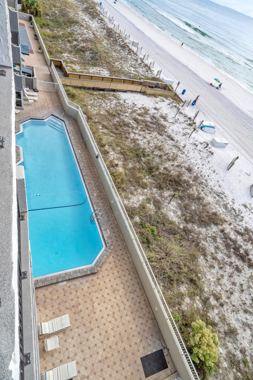 ISLAND ECHO CONDO - Residential
