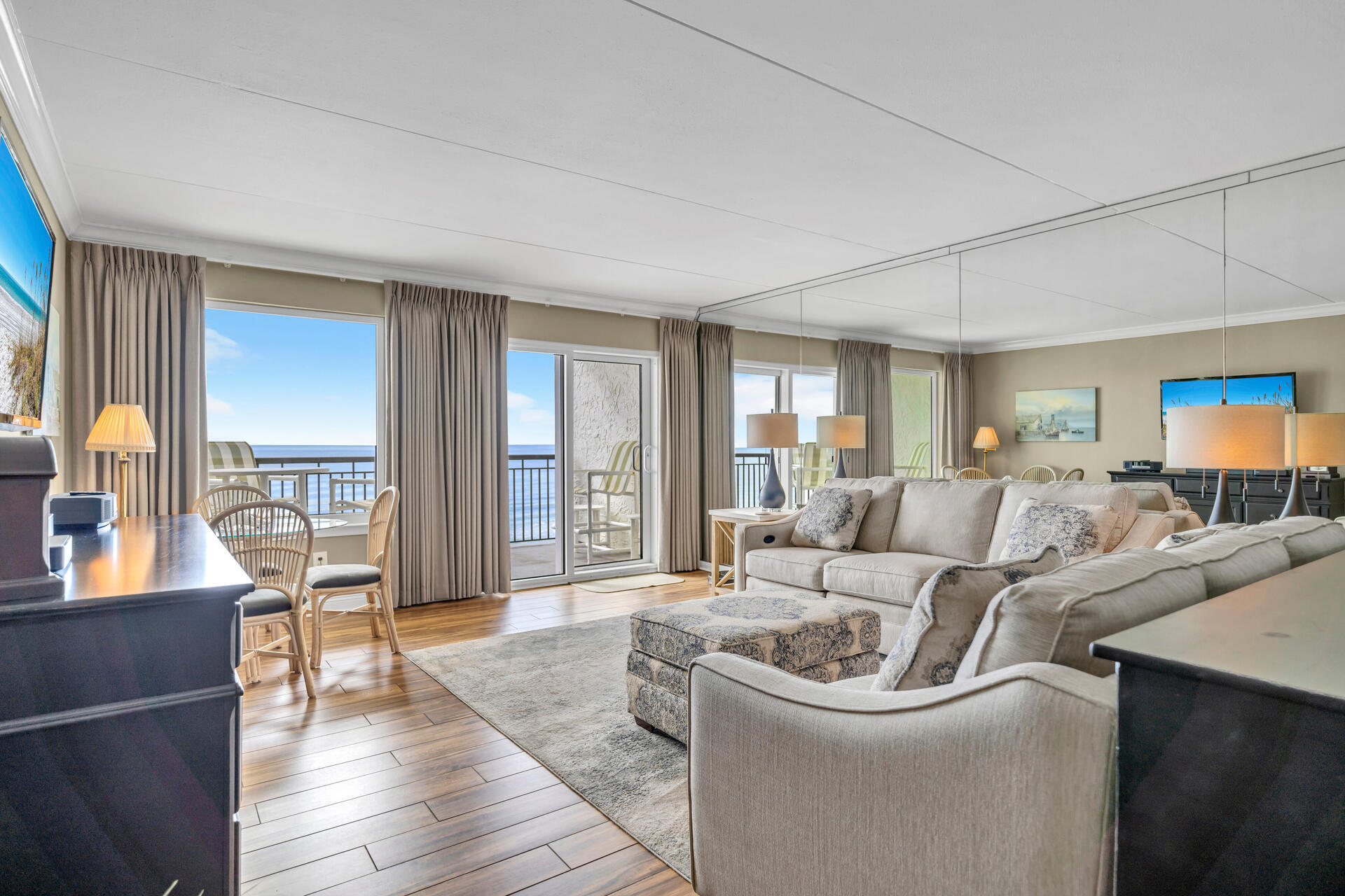 ISLAND ECHO CONDO - Residential
