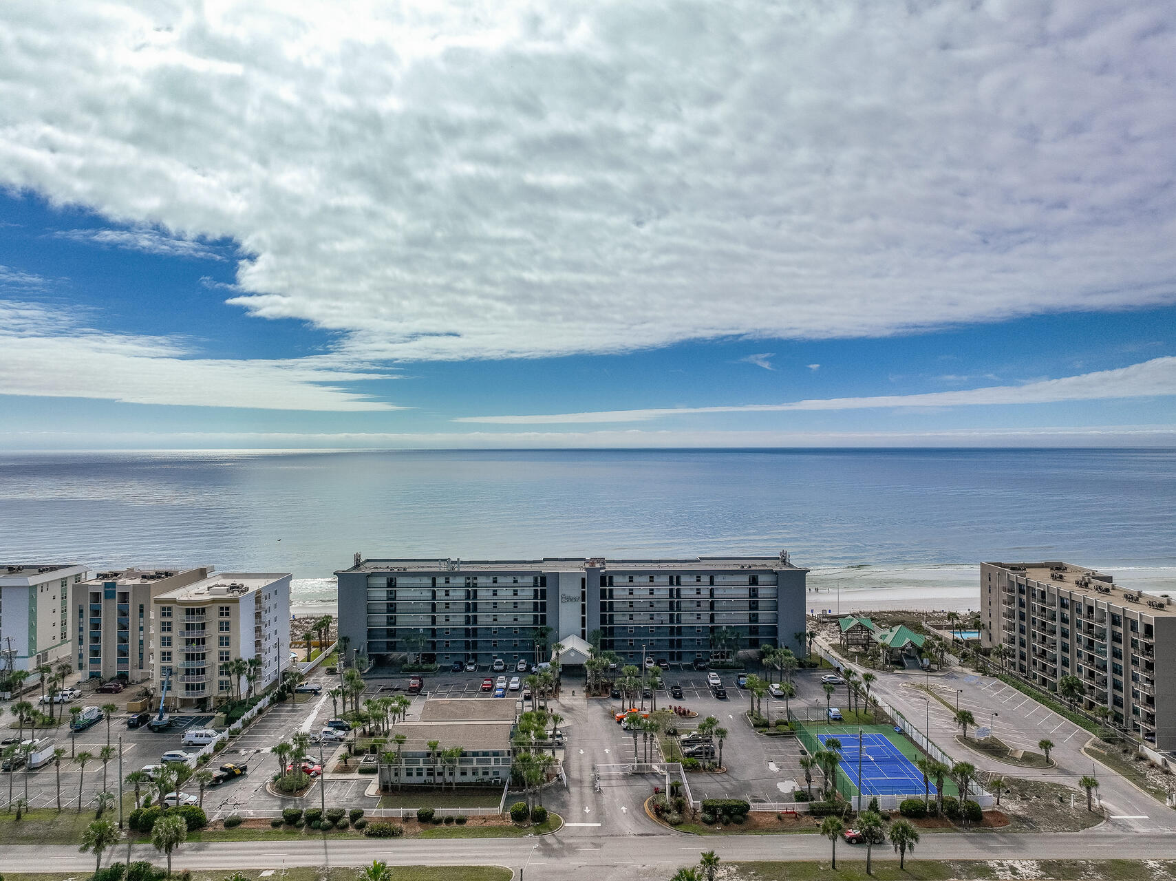 ISLAND ECHO CONDO - Residential
