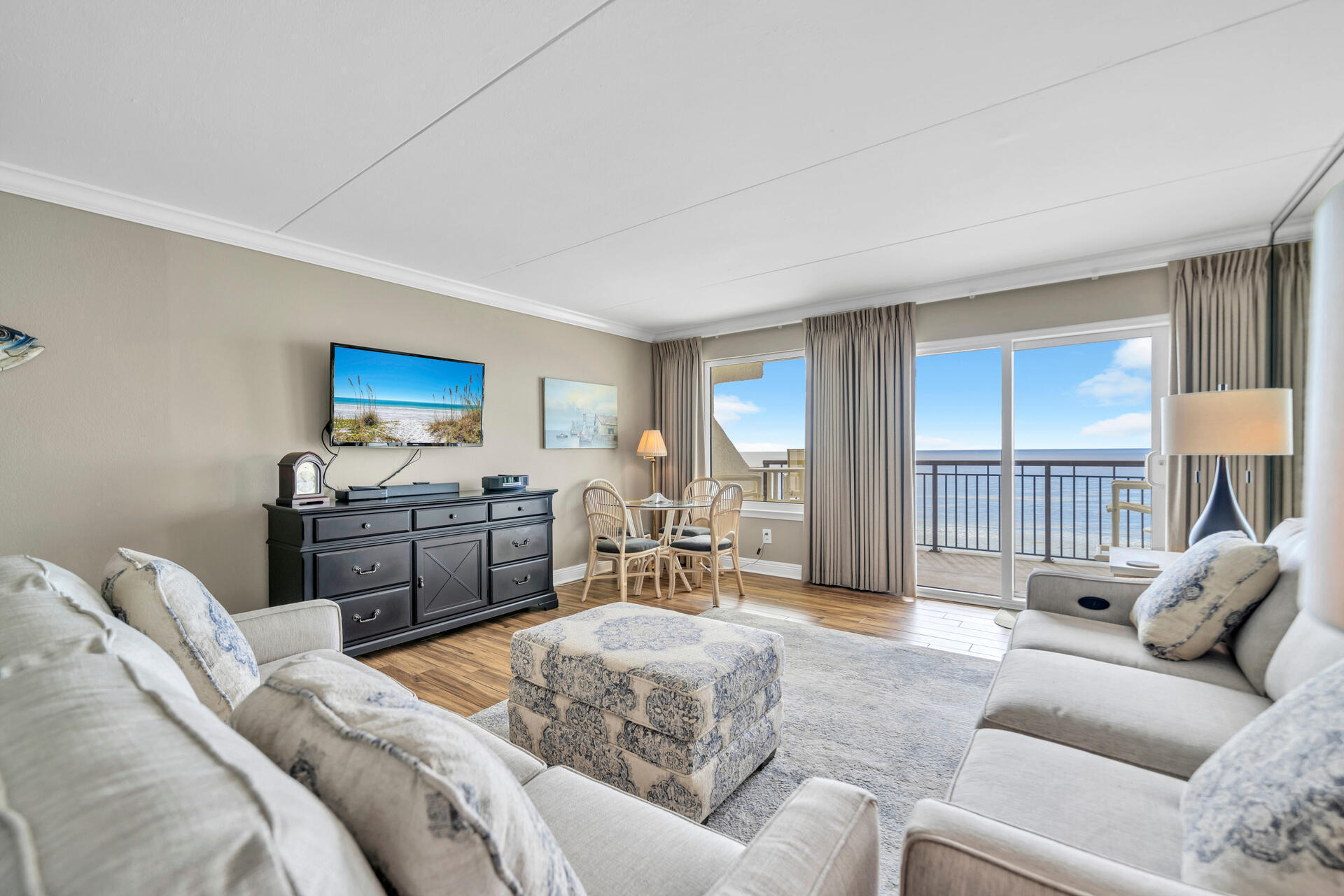 ISLAND ECHO CONDO - Residential